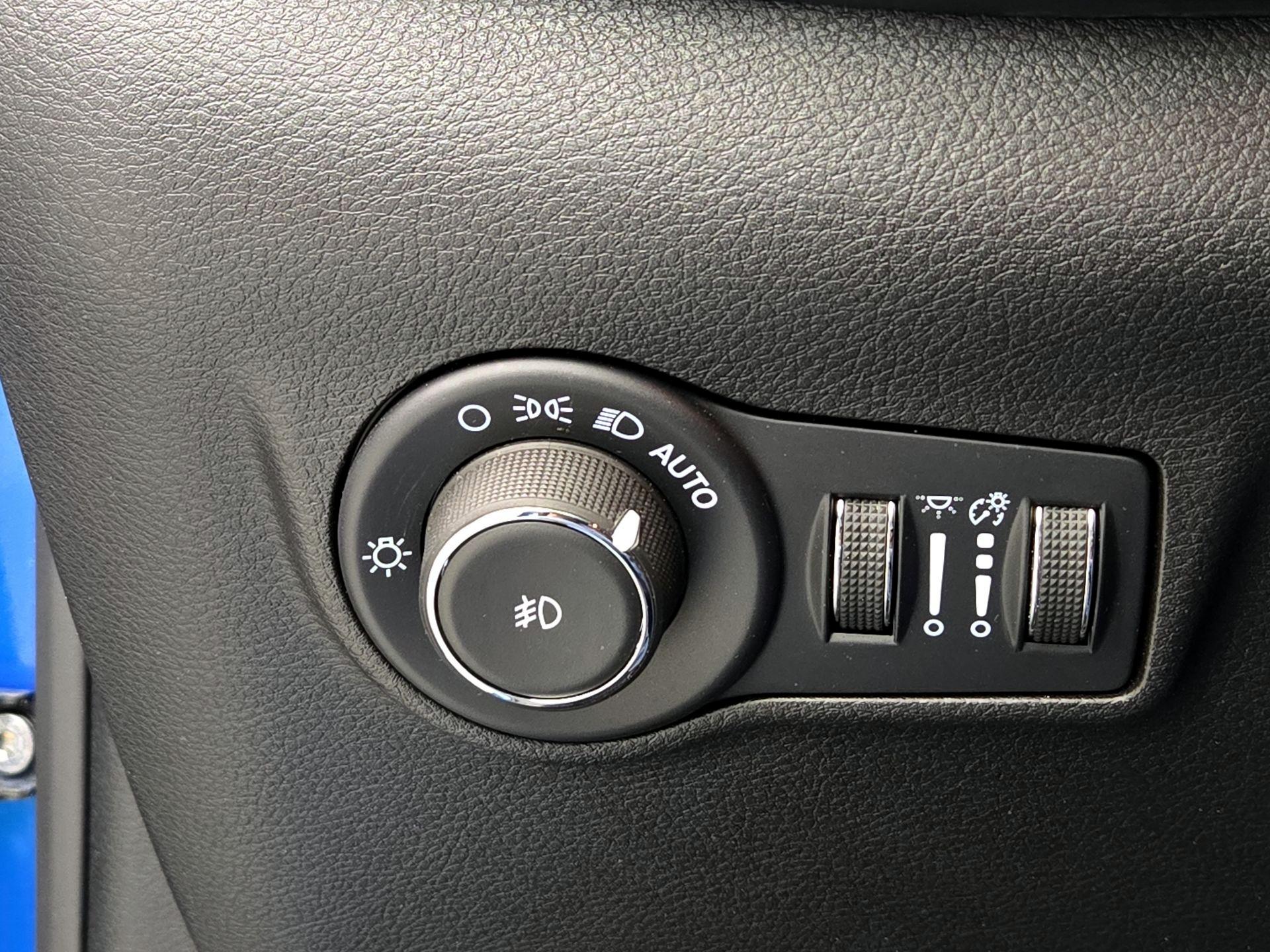 Thumbnail: 2025 Jeep Compass - 13