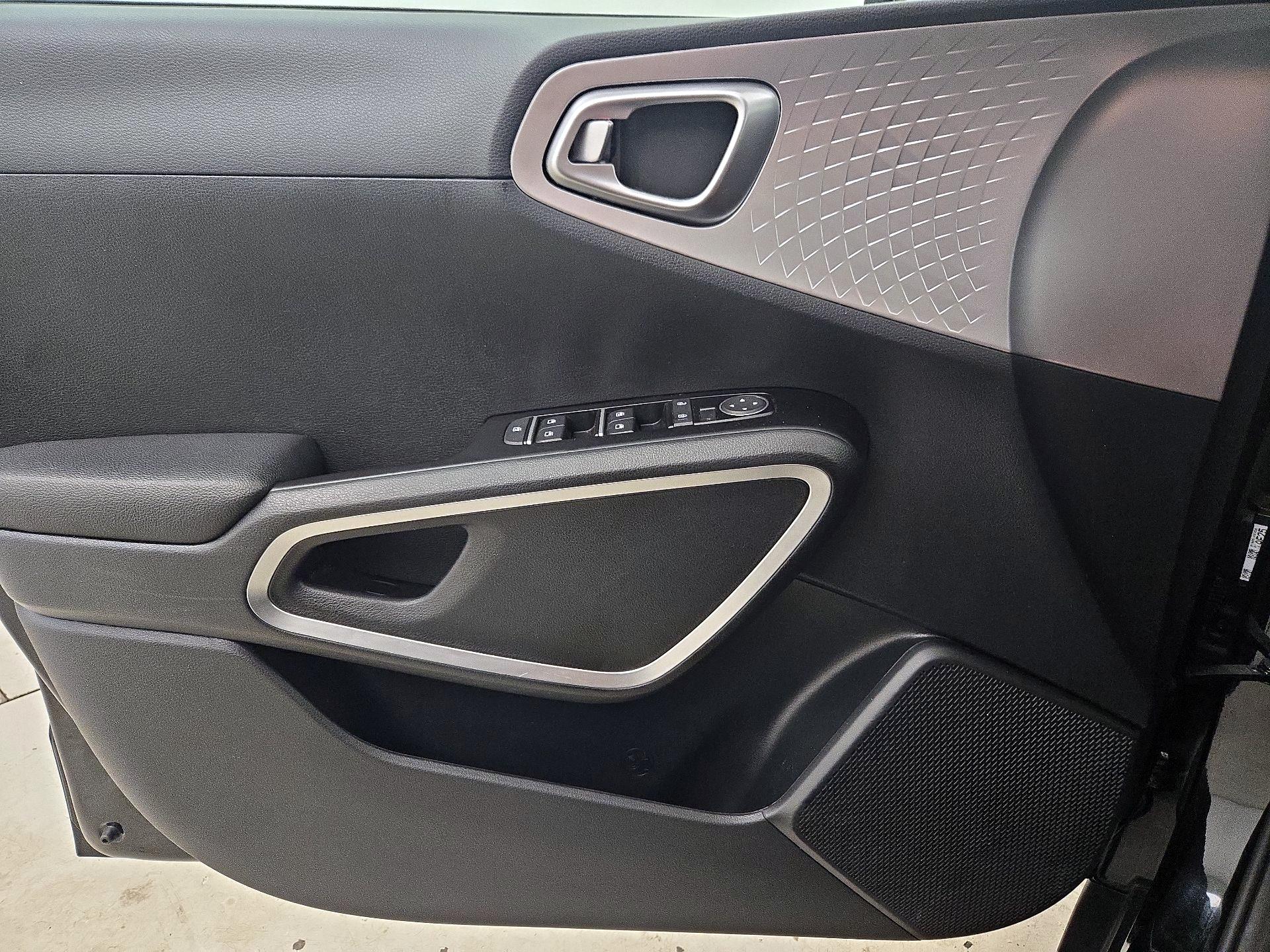 Thumbnail: 2025 Kia Soul - 12