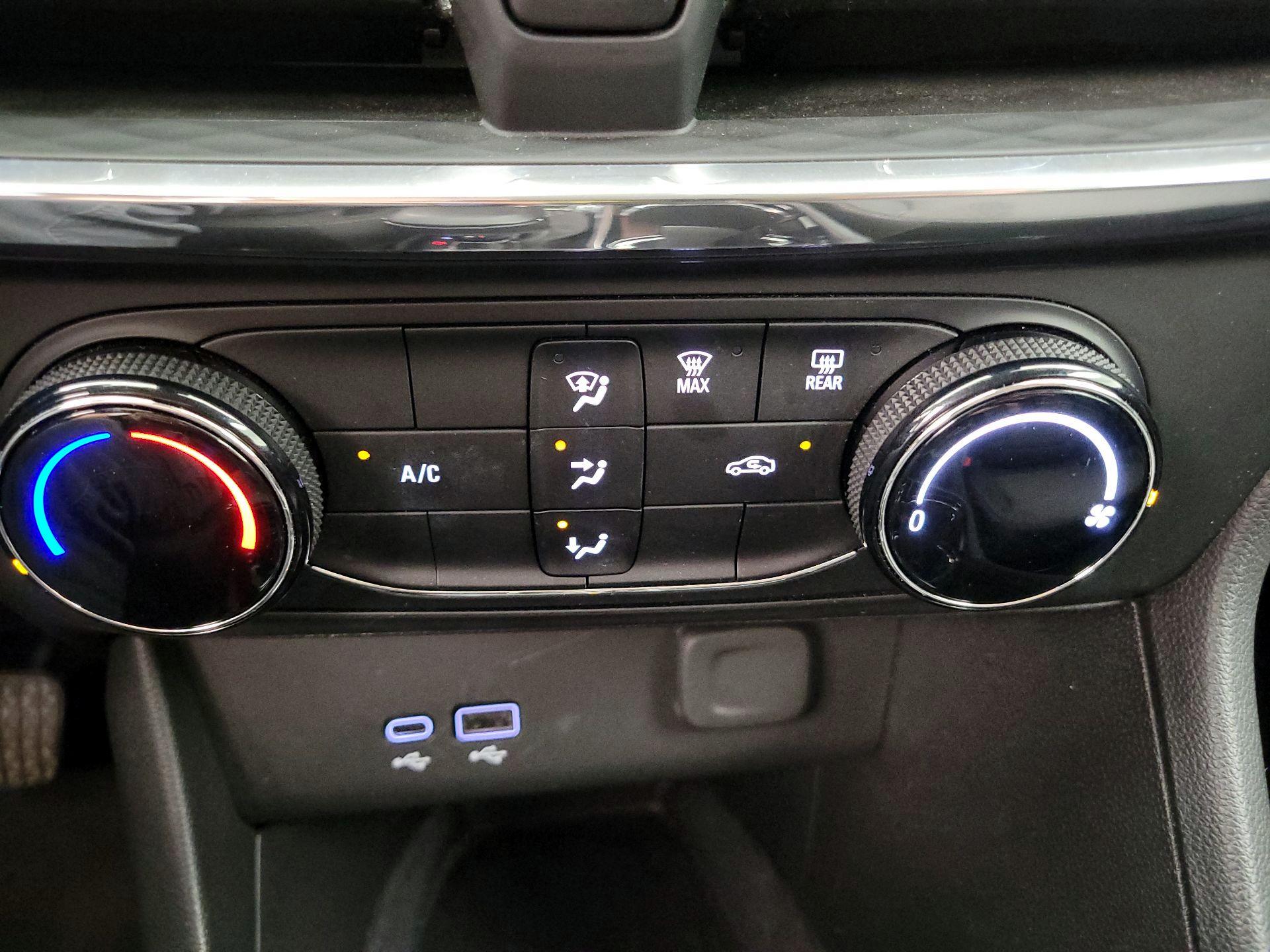 Thumbnail: 2025 Buick Encore GX - 16
