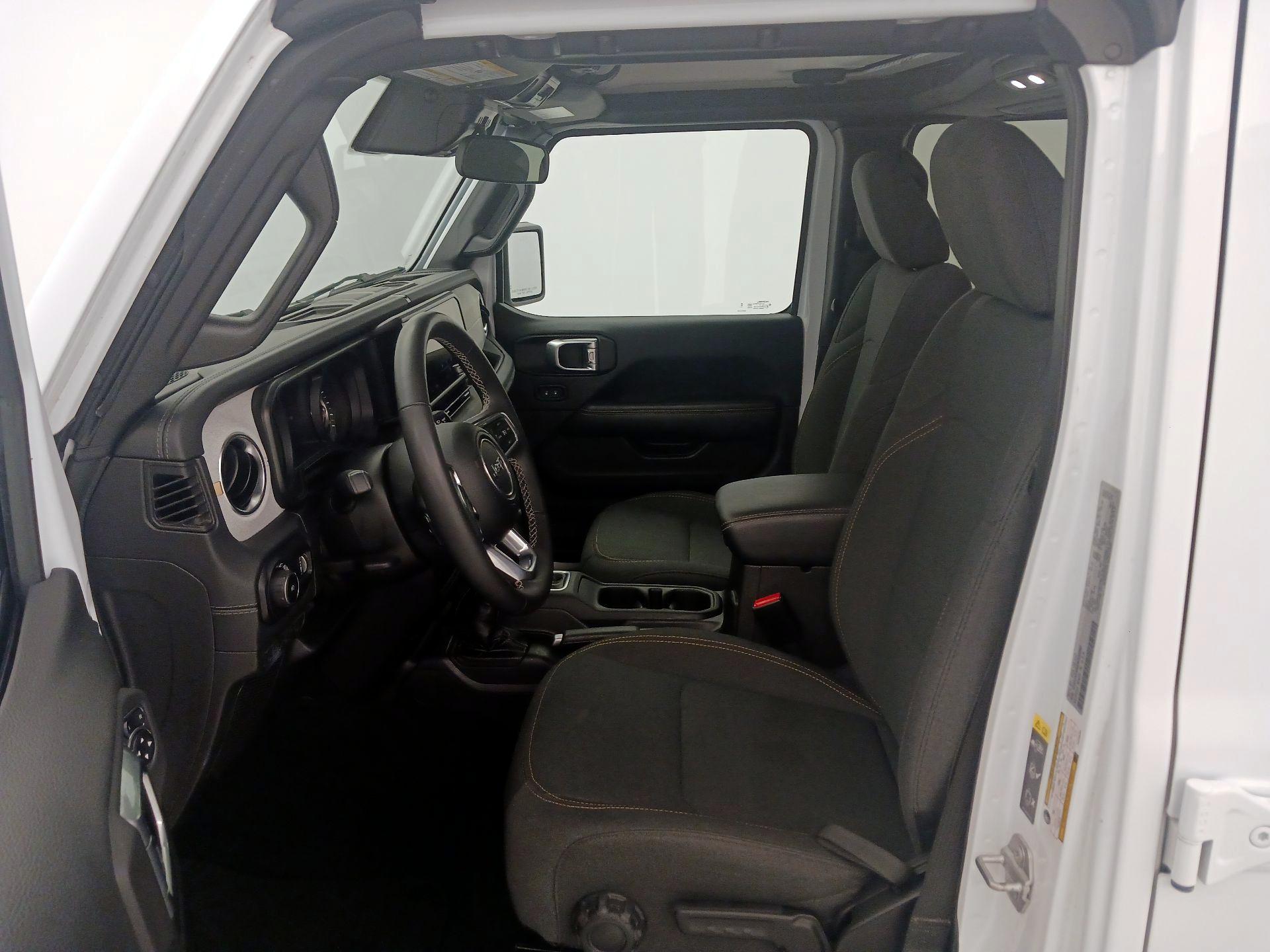 Thumbnail: 2025 Jeep Wrangler - 11