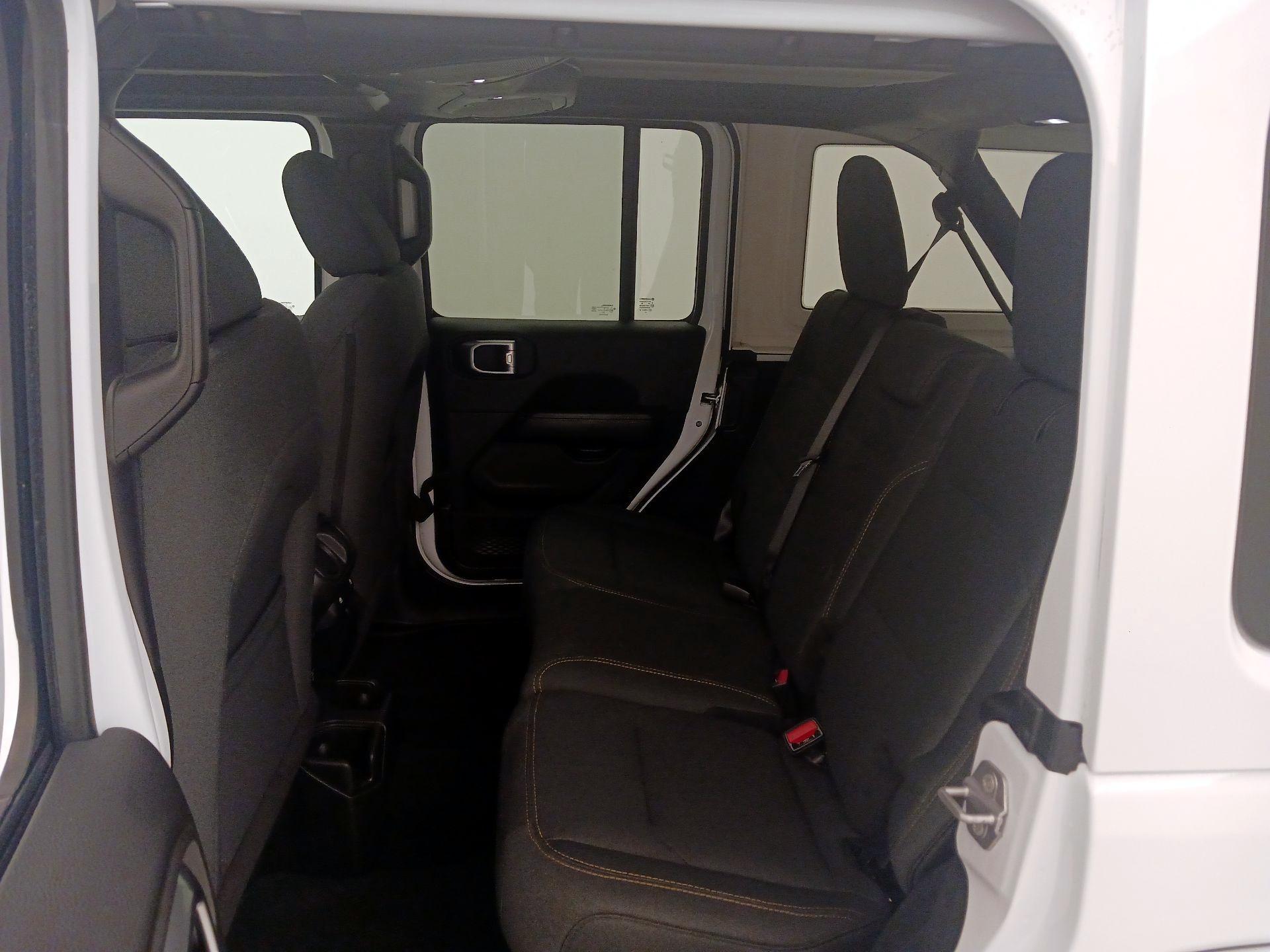 Thumbnail: 2025 Jeep Wrangler - 19