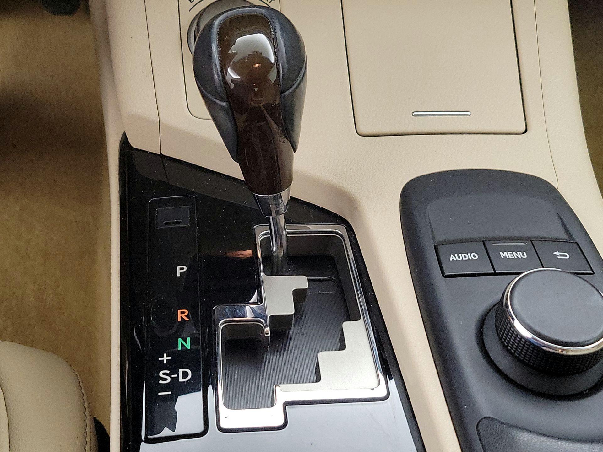 Thumbnail: 2014 Lexus ES - 17