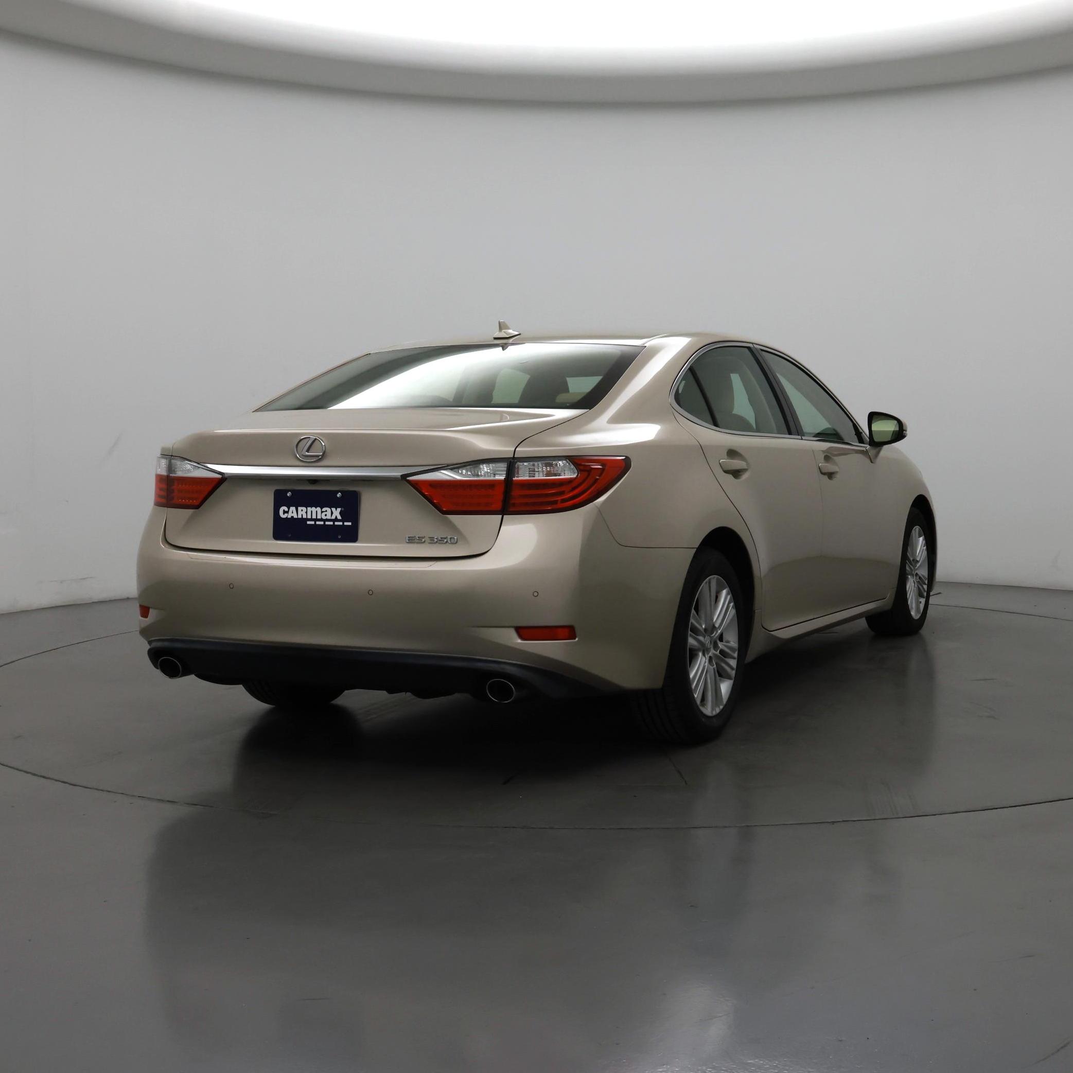 Thumbnail: 2014 Lexus ES - 8