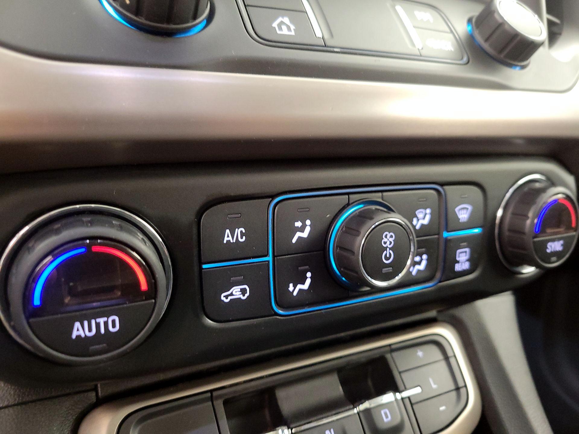 Thumbnail: 2021 GMC Acadia - 16