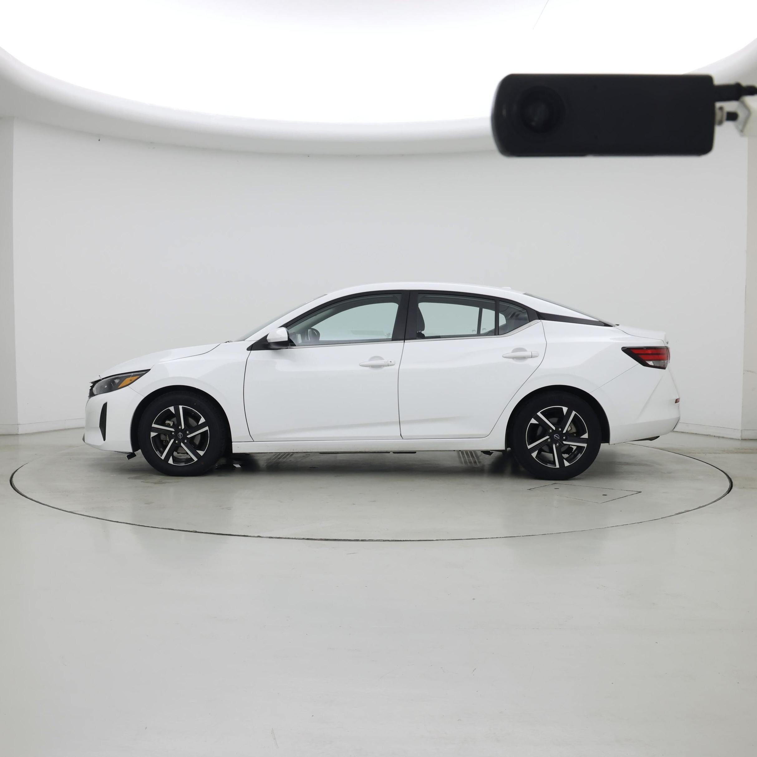 Thumbnail: 2025 Nissan Sentra - 3