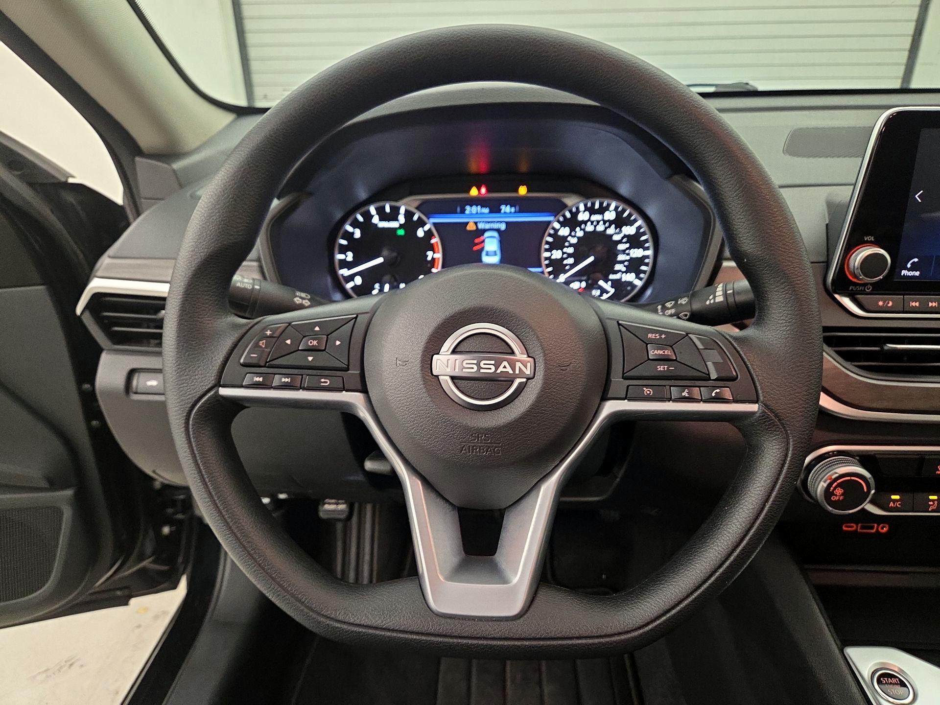 Thumbnail: 2025 Nissan Altima - 10