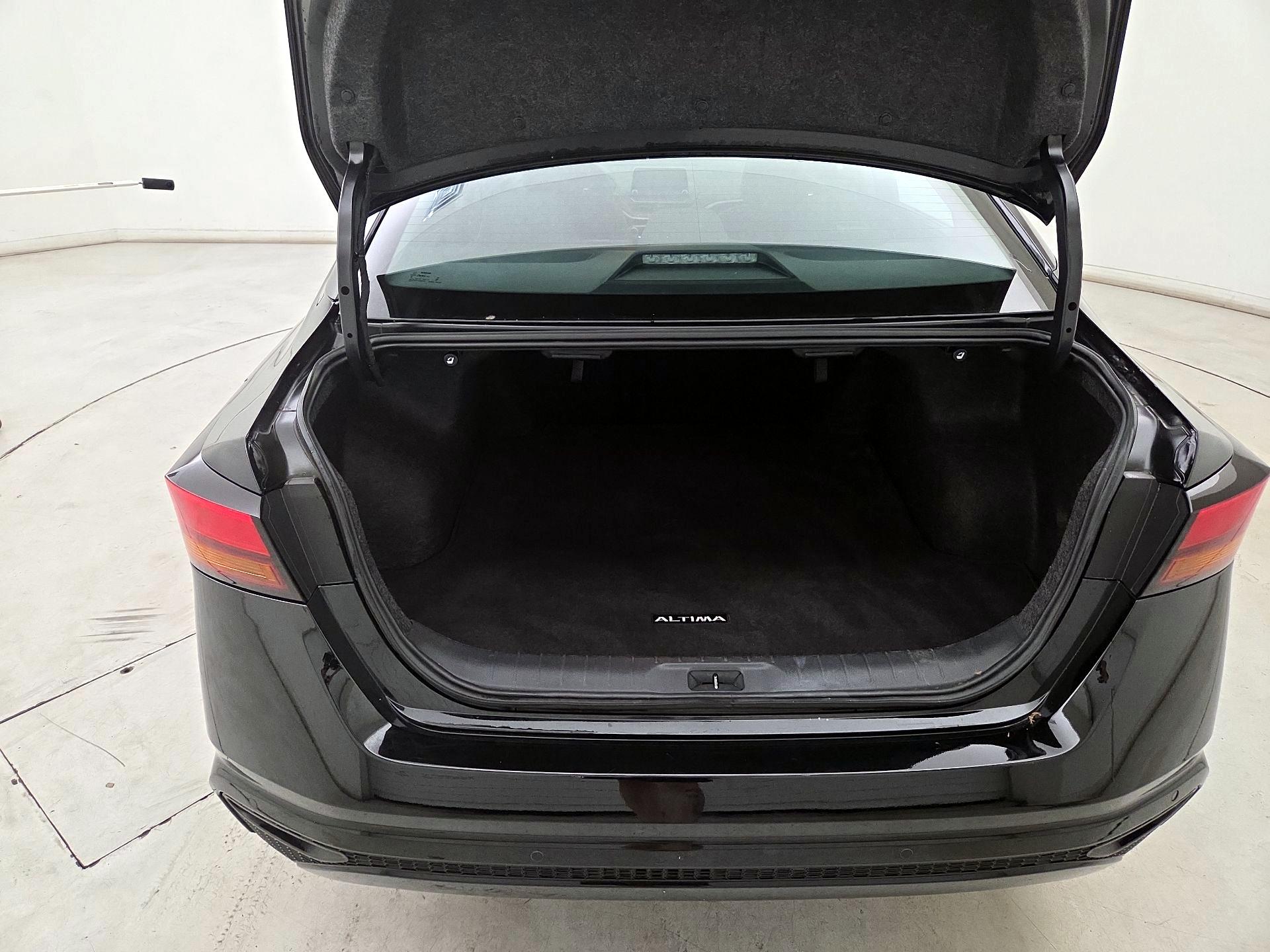 Thumbnail: 2025 Nissan Altima - 19