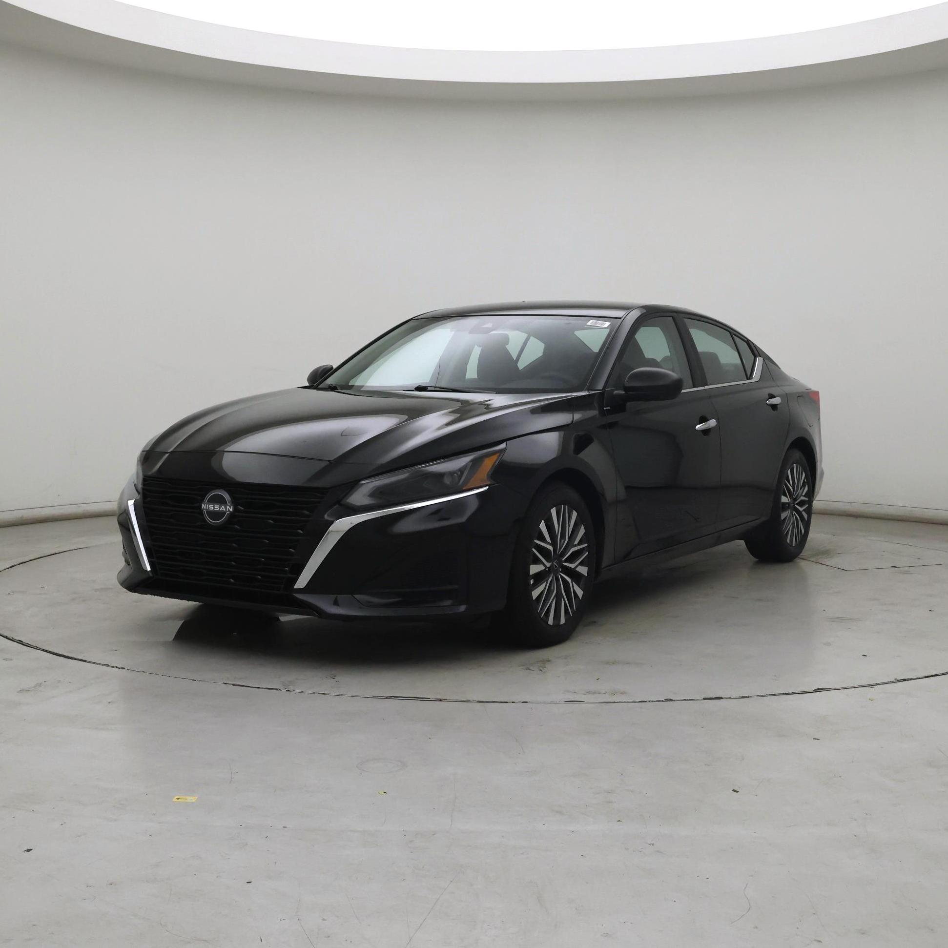Thumbnail: 2025 Nissan Altima - 4