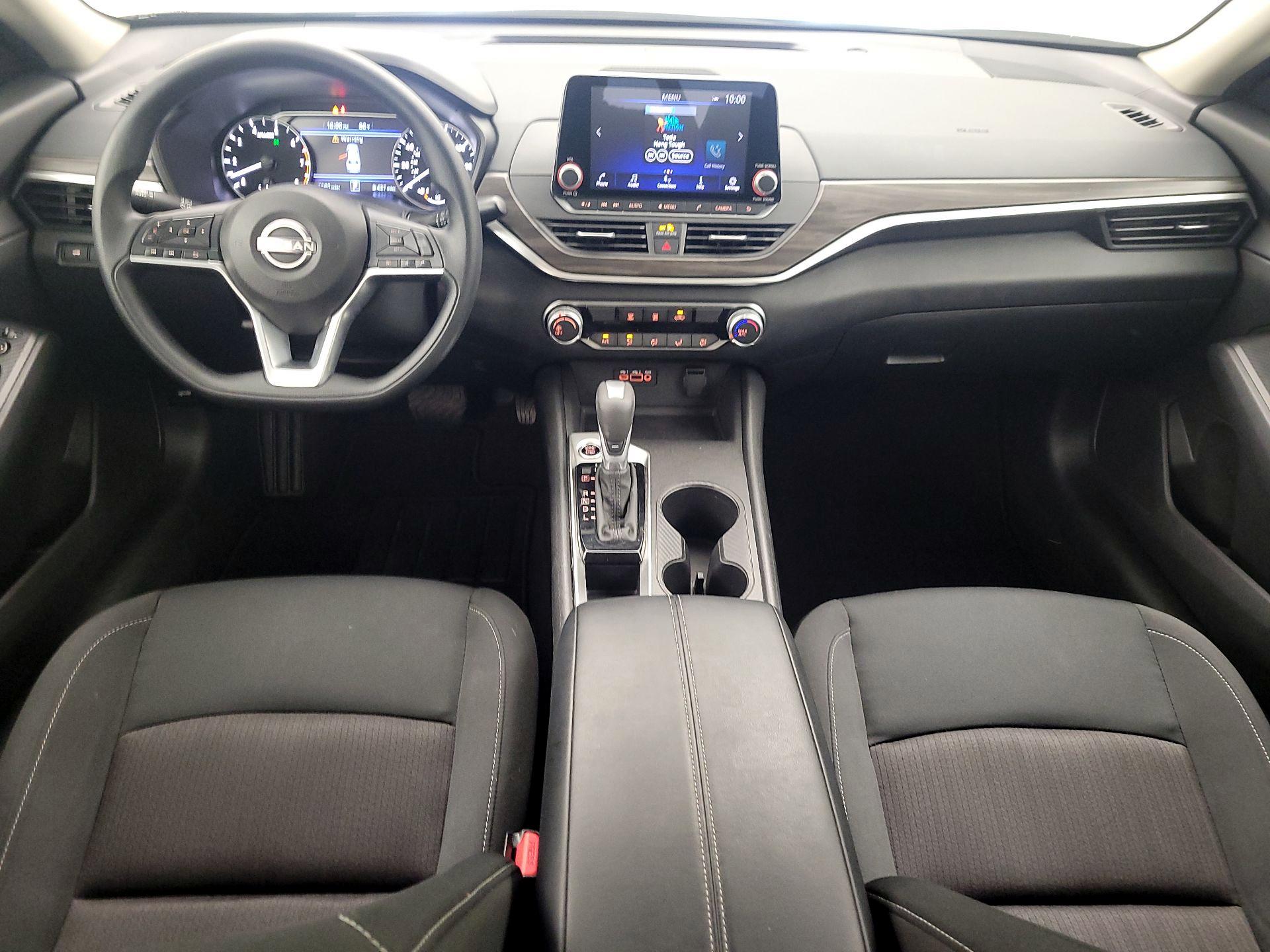 Thumbnail: 2025 Nissan Altima - 9