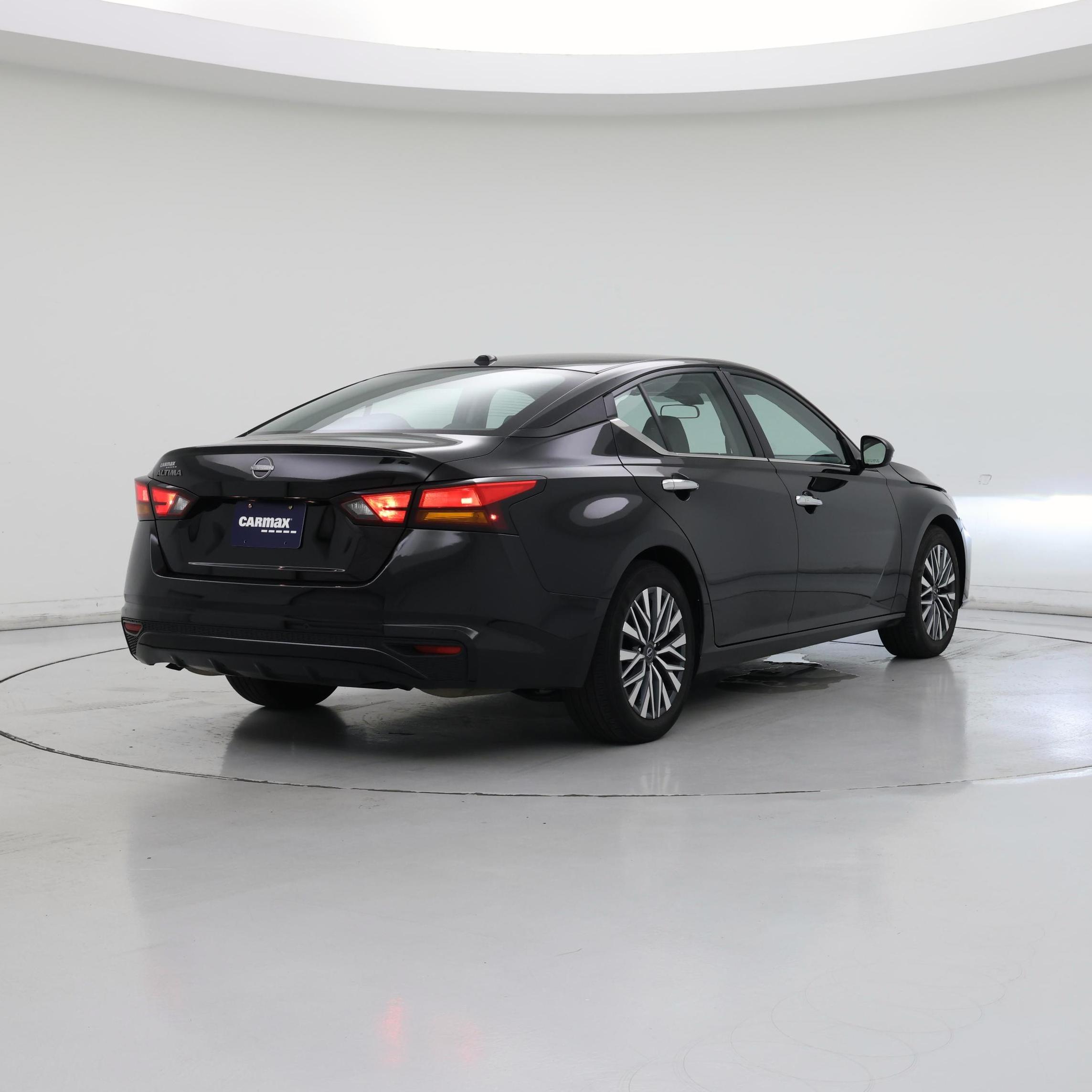Thumbnail: 2025 Nissan Altima - 8