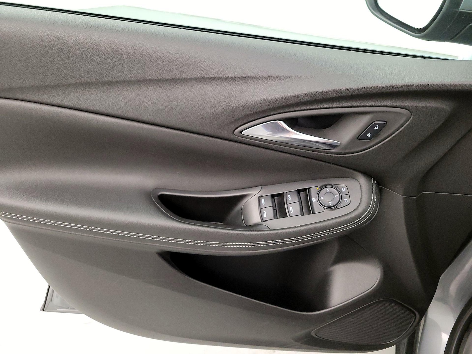 2025 Buick Encore GX Preferred - Photo 13