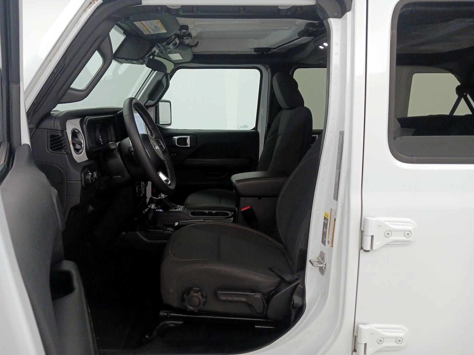 Thumbnail: 2025 Jeep Wrangler - 11