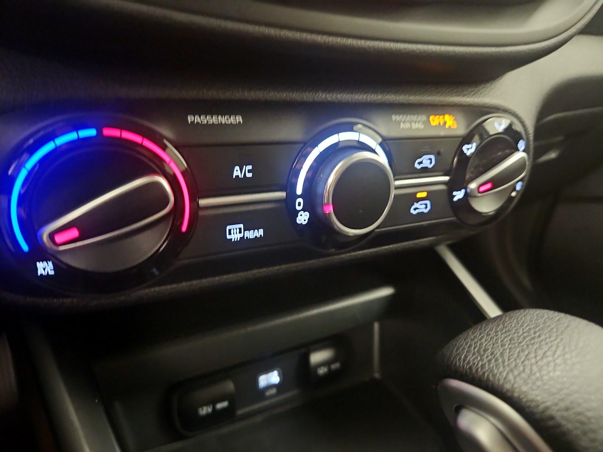 Thumbnail: 2025 Kia Soul - 16