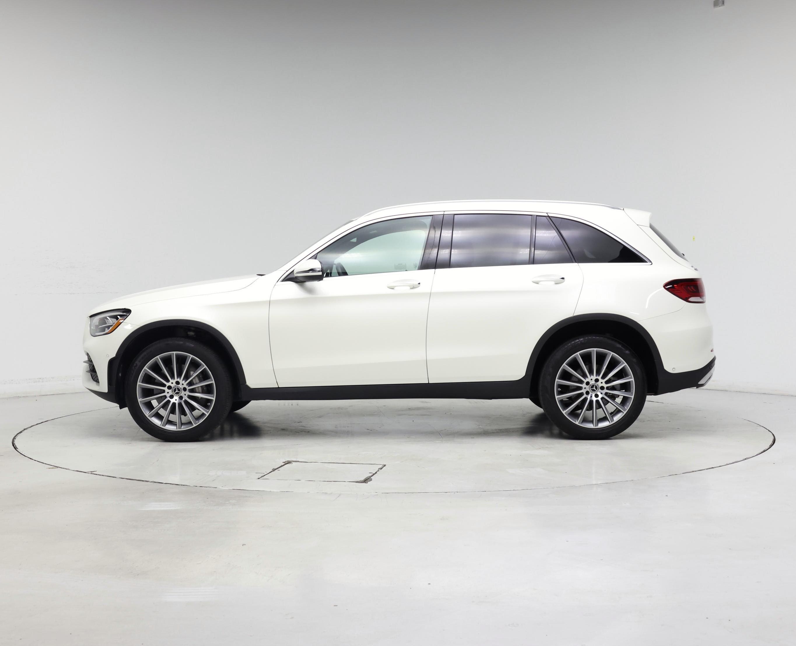Thumbnail: 2022 Mercedes-Benz GLC - 3