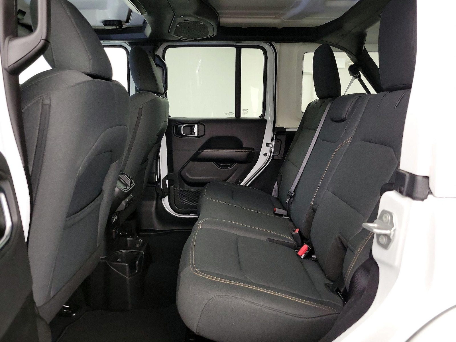2025 Jeep Wrangler 4-Door Sahara - Photo 20