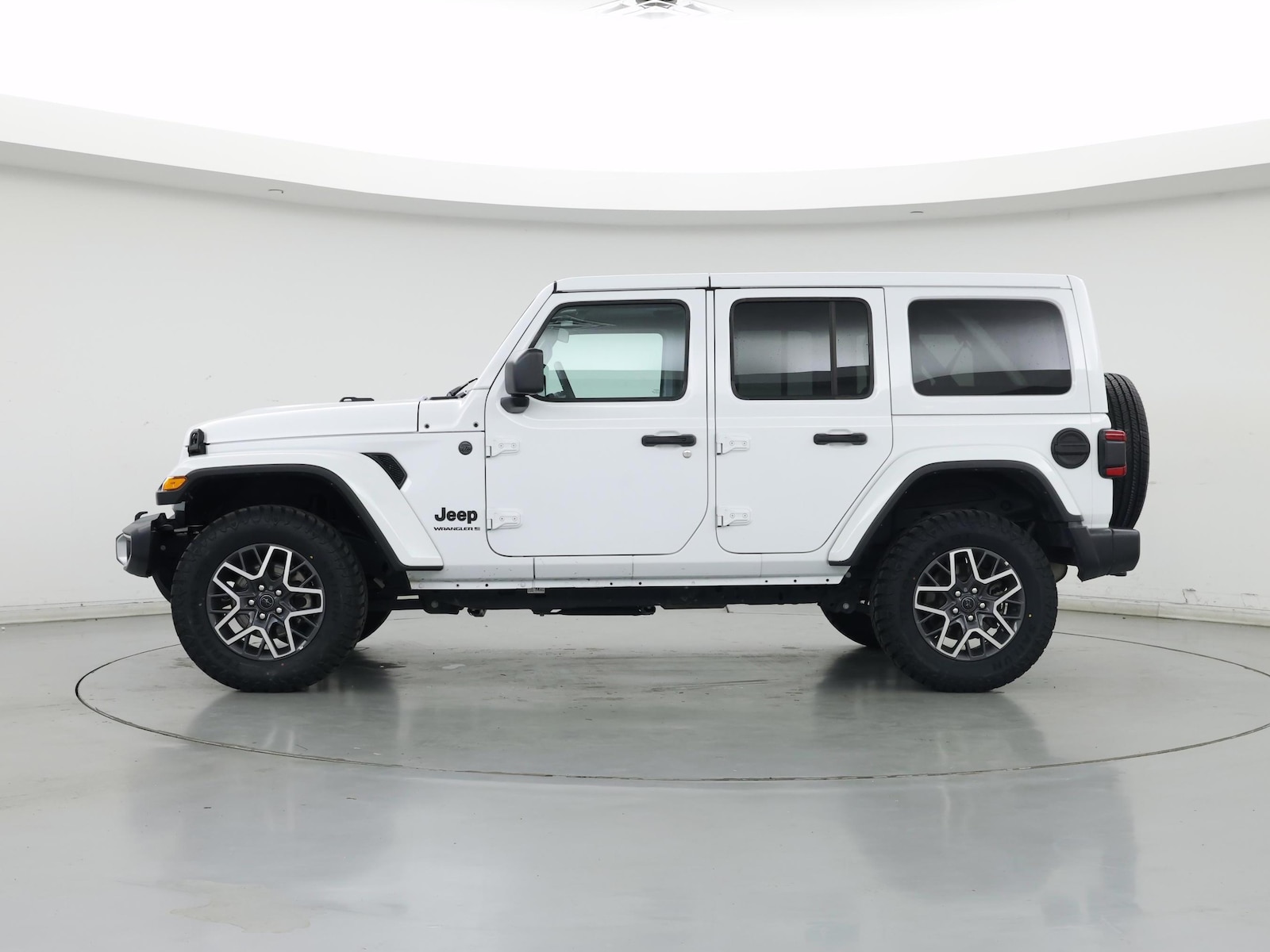 2025 Jeep Wrangler 4-Door Sahara - Photo 4