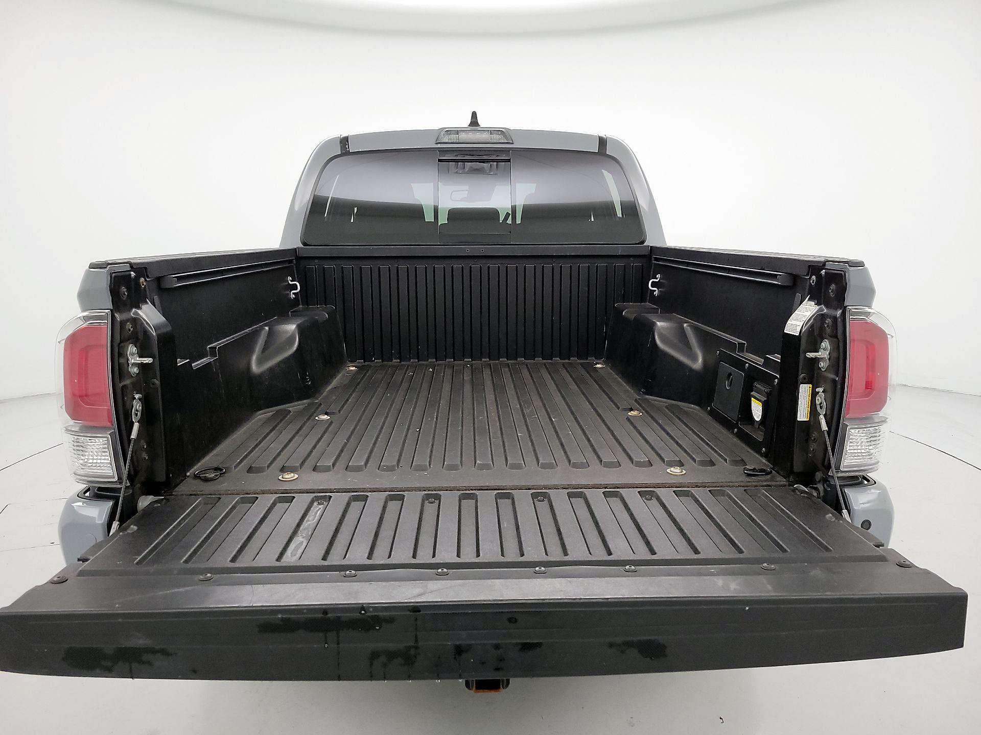 Thumbnail: 2021 Toyota Tacoma - 20