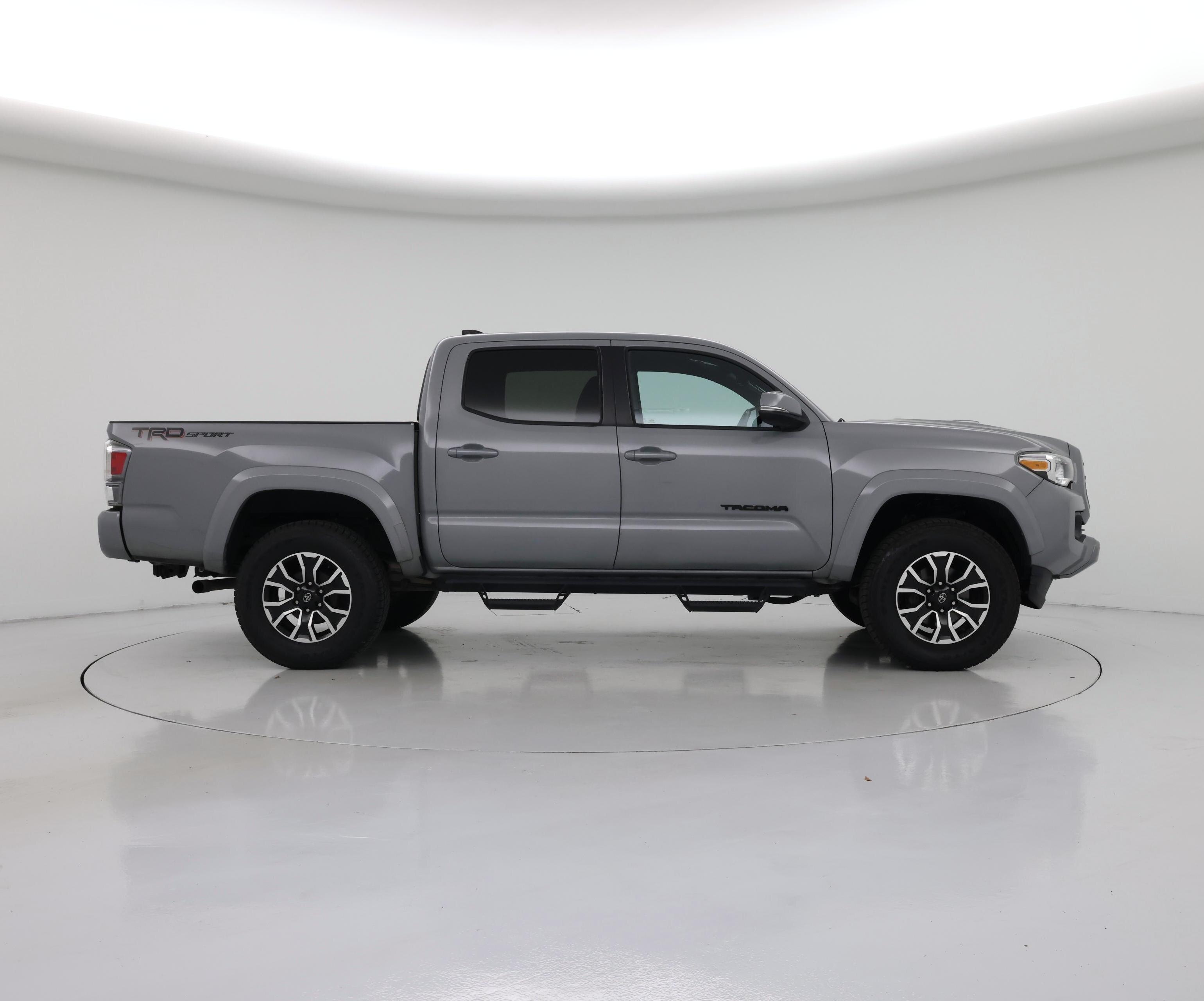 Thumbnail: 2021 Toyota Tacoma - 7
