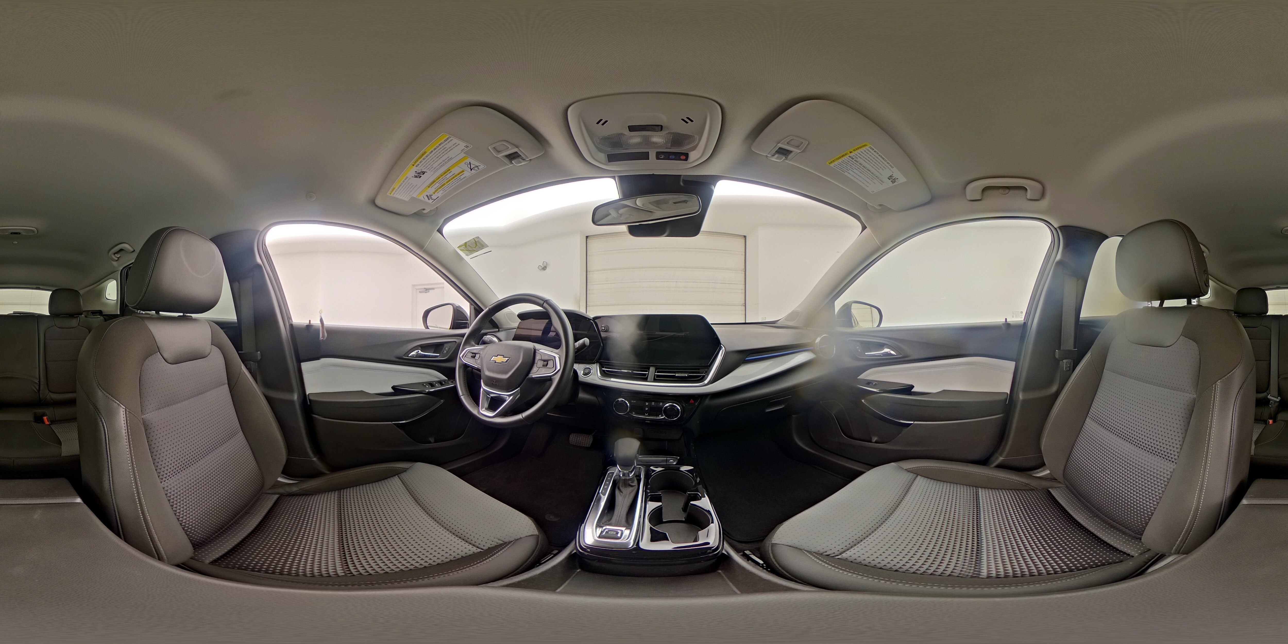 2024 Chevrolet Trax LT - Photo 23