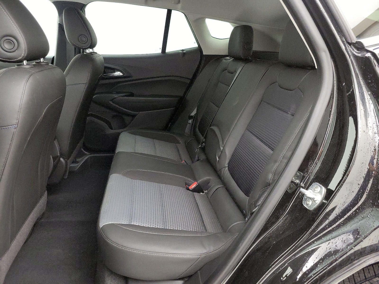 2024 Chevrolet Trax LT - Photo 19