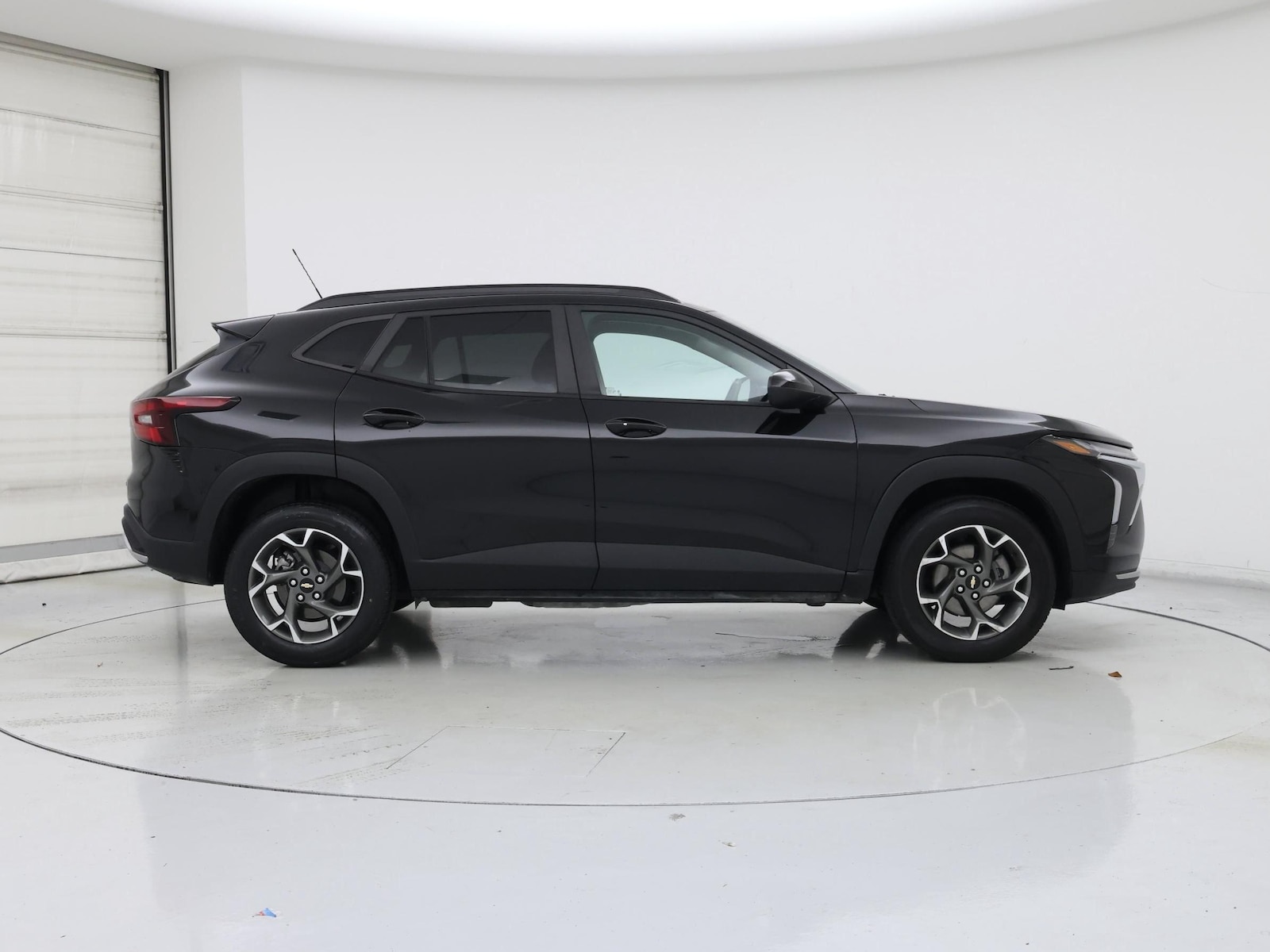 2024 Chevrolet Trax LT - Photo 8