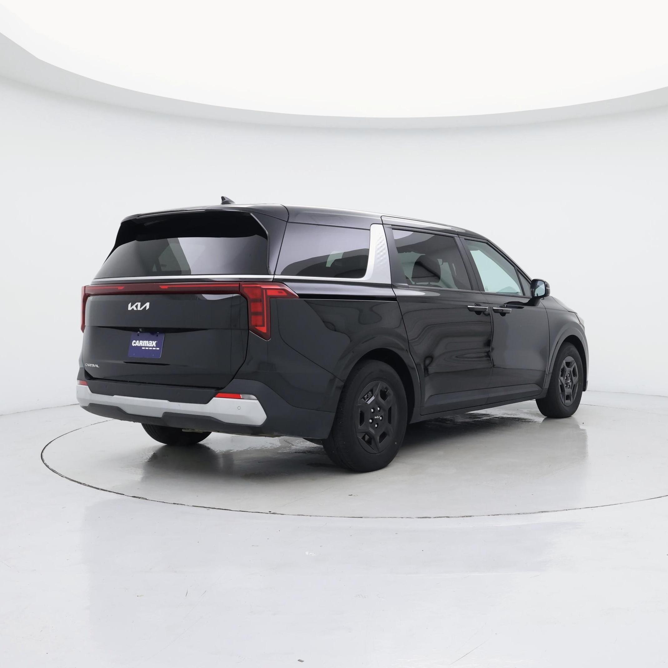 Thumbnail: 2025 Kia Carnival - 8