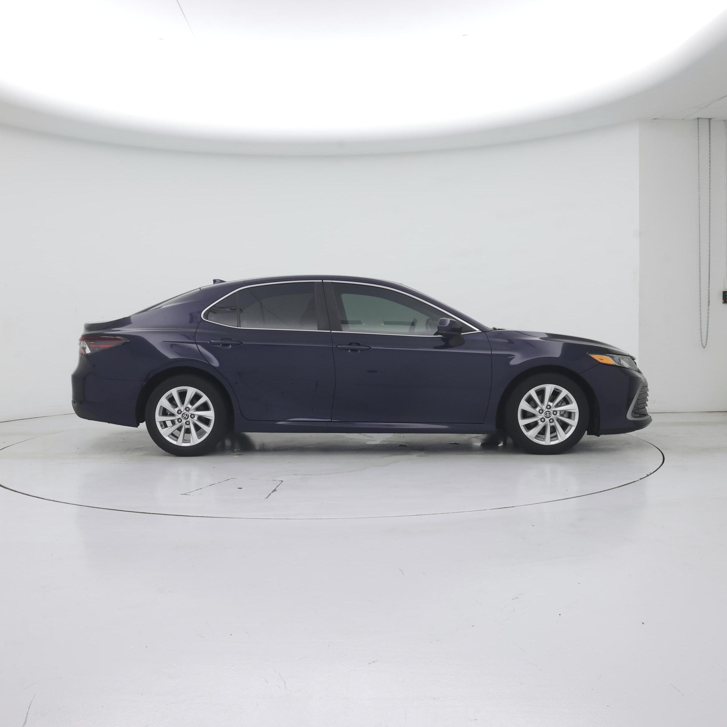 Thumbnail: 2022 Toyota Camry - 7