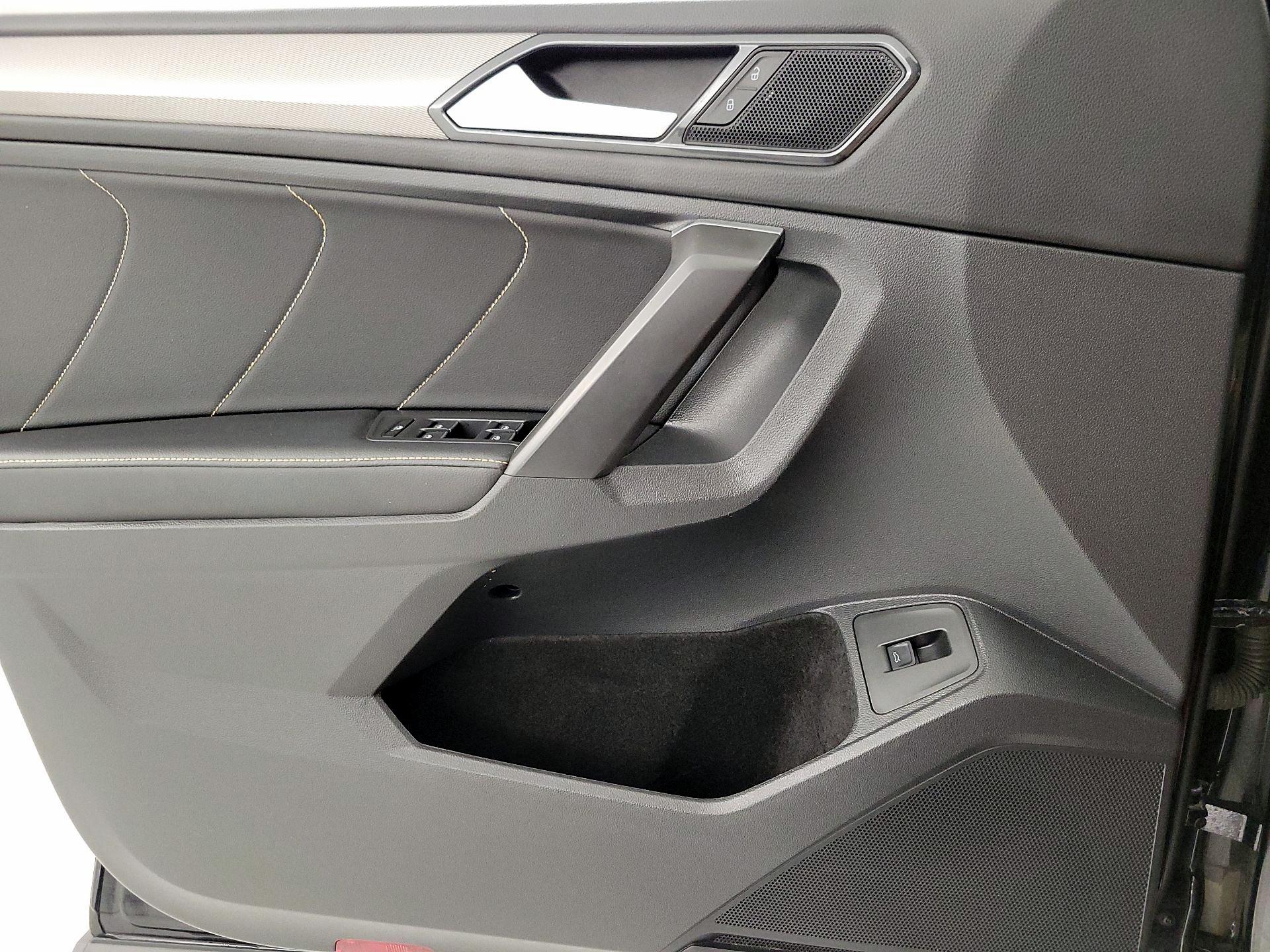 Thumbnail: 2022 Volkswagen Tiguan - 13