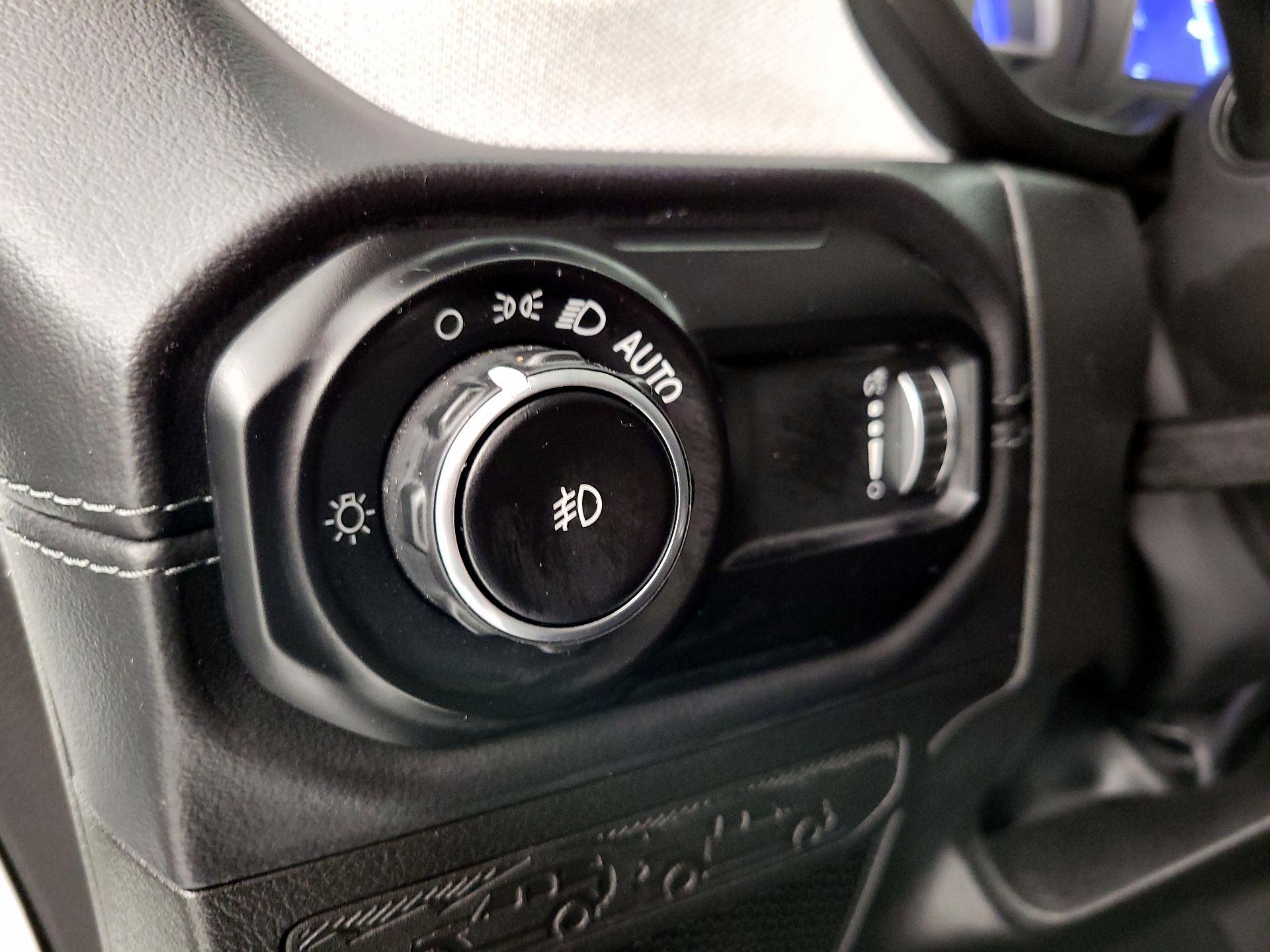 Thumbnail: 2025 Jeep Wrangler - 13