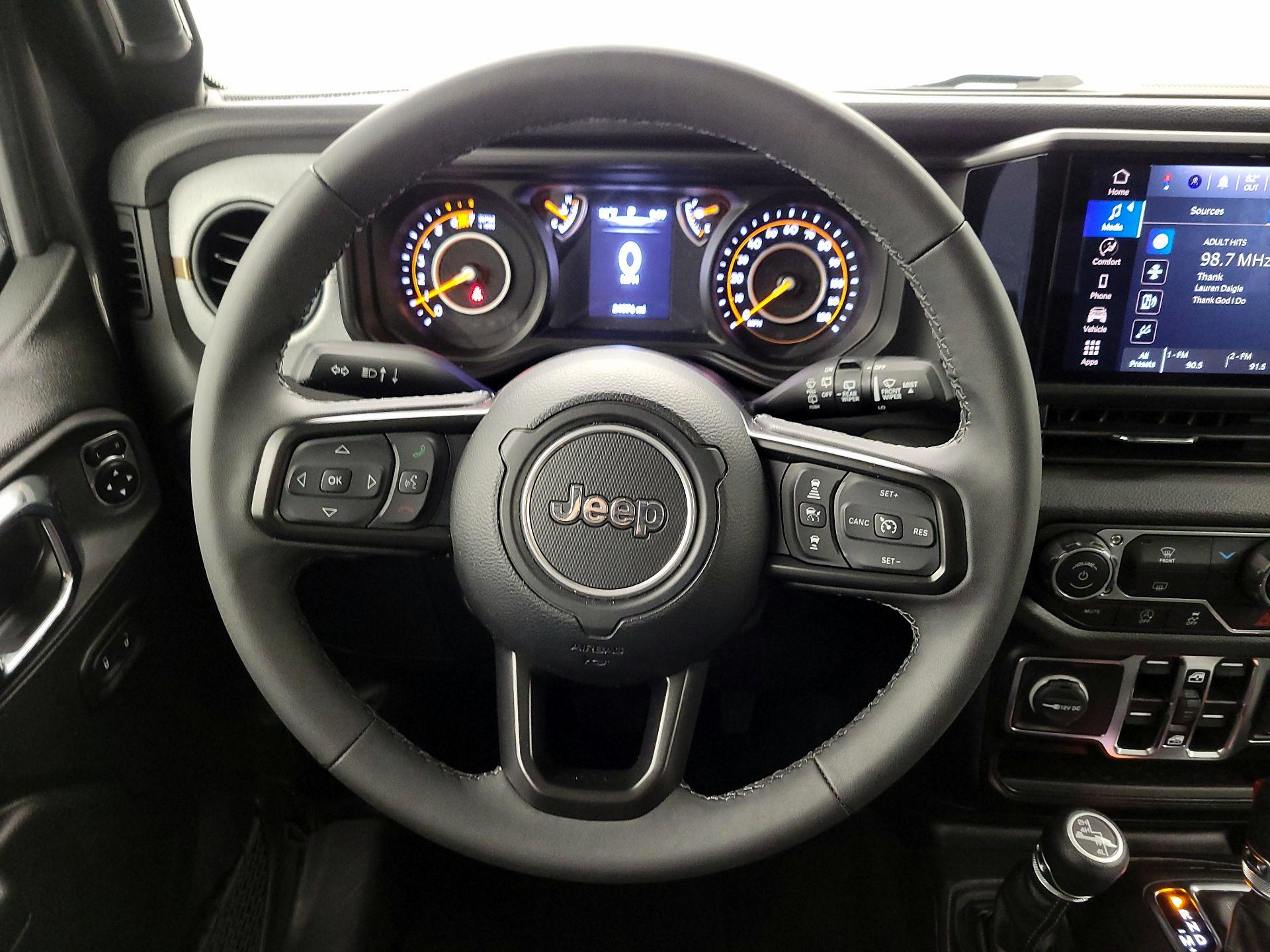 Thumbnail: 2025 Jeep Wrangler - 10