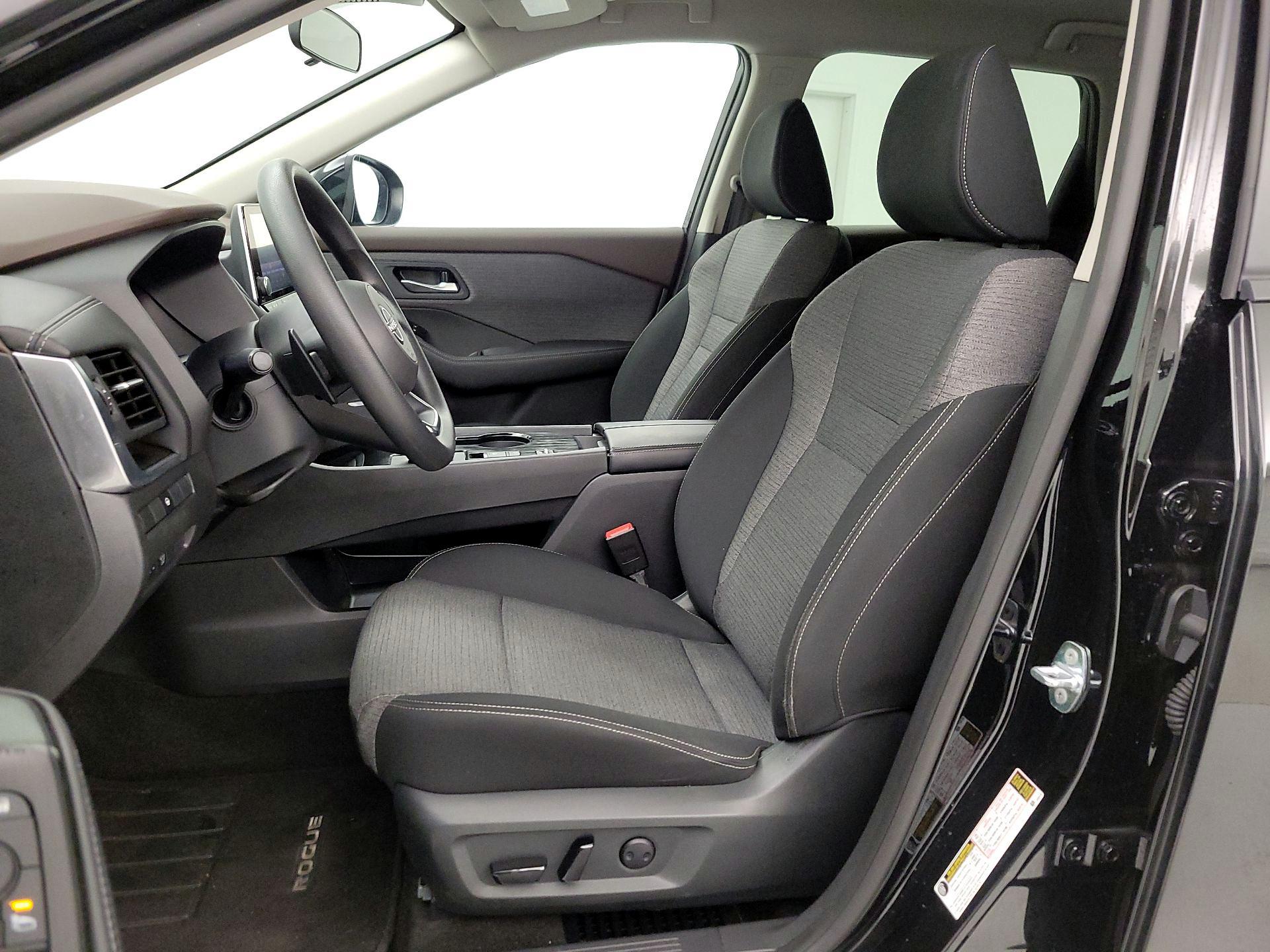 Thumbnail: 2023 Nissan Rogue - 11