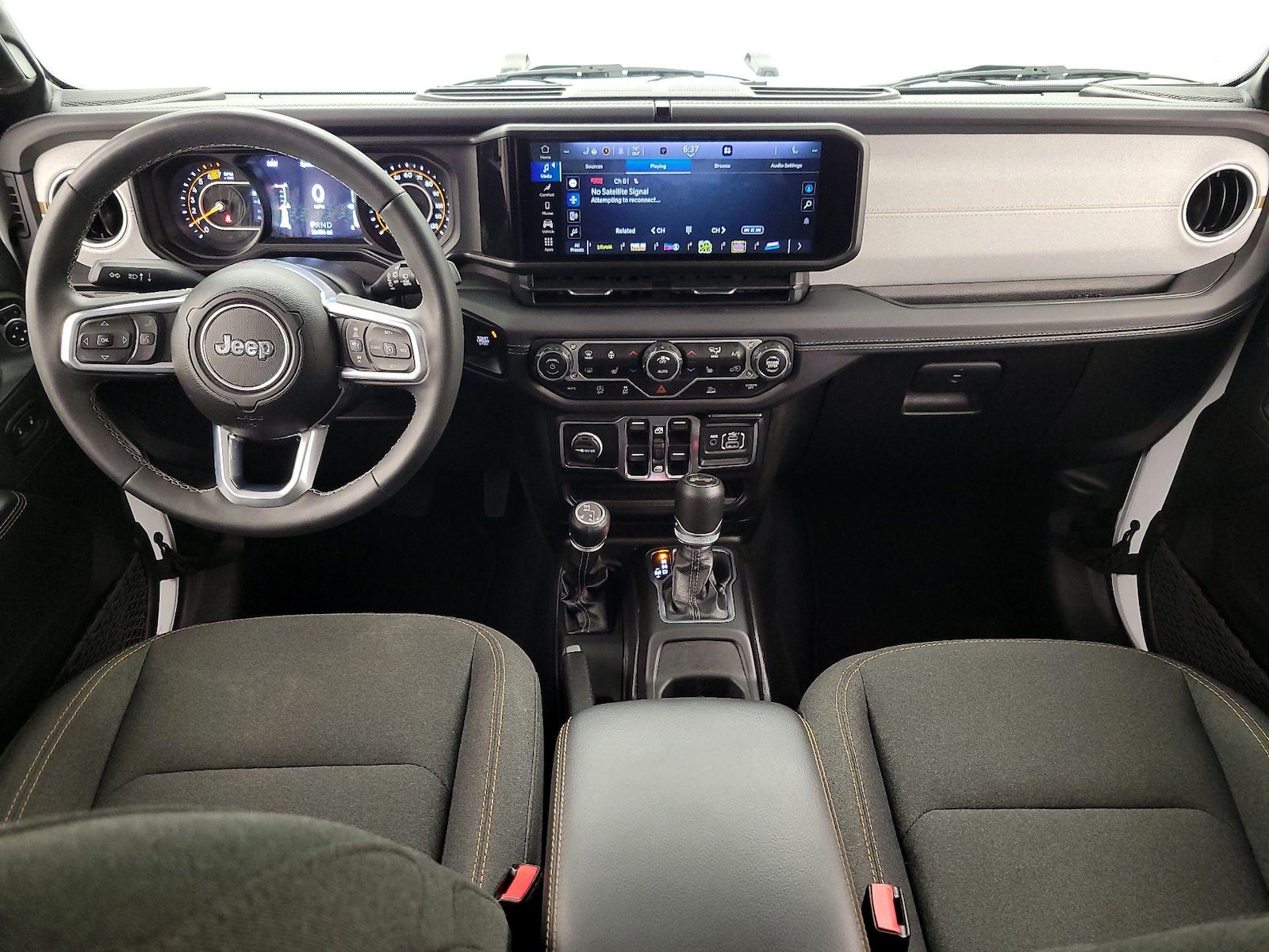2025 Jeep Wrangler 4-Door Sahara - Photo 10