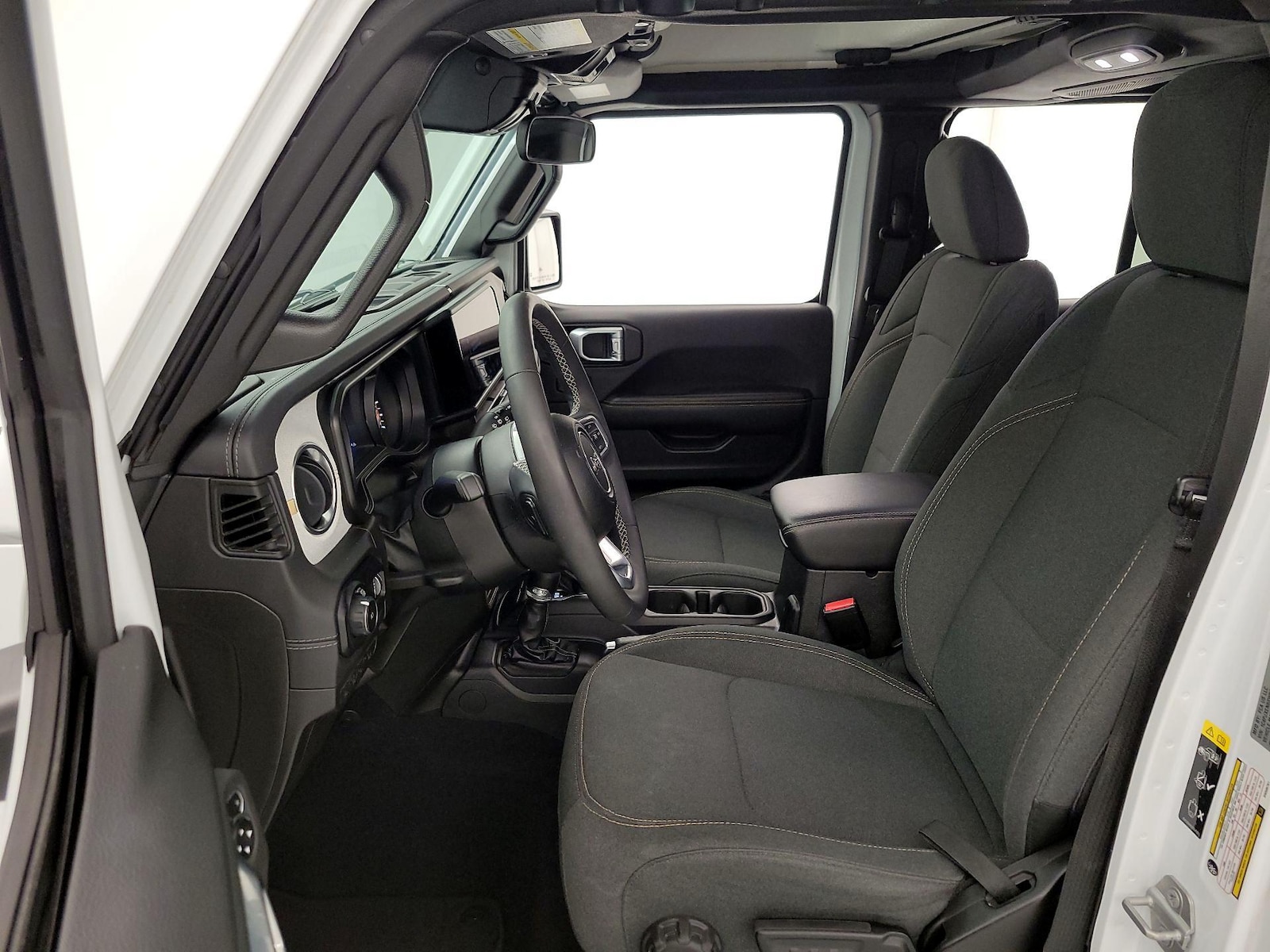 2025 Jeep Wrangler 4-Door Sahara - Photo 12