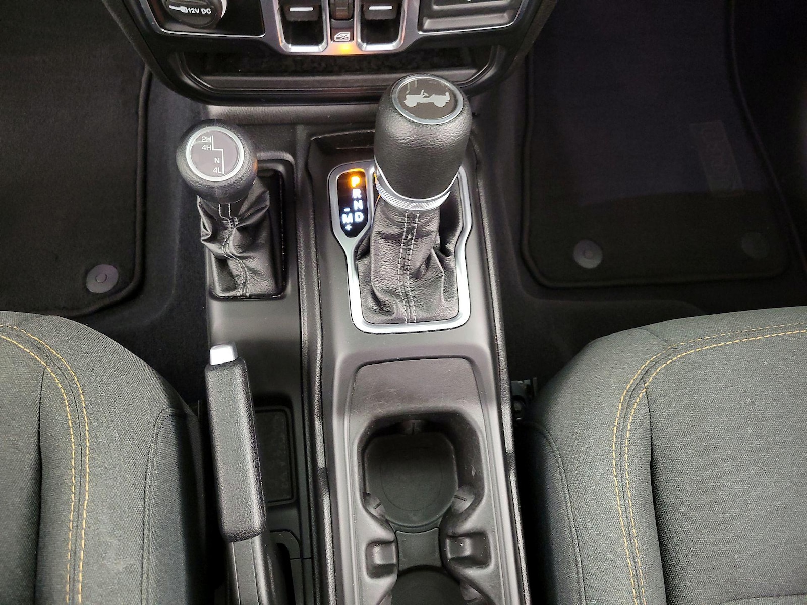 2025 Jeep Wrangler 4-Door Sahara - Photo 18