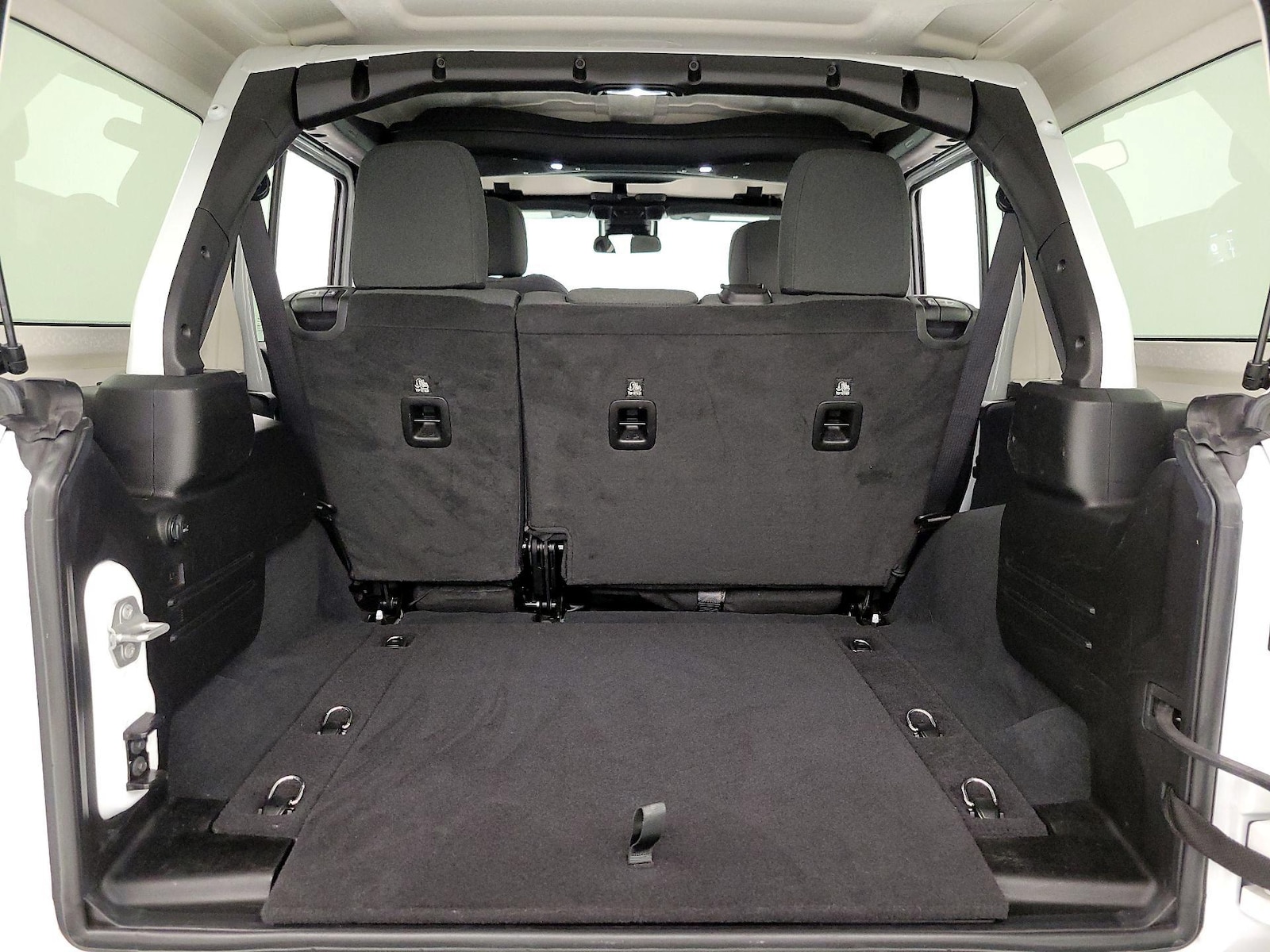 2025 Jeep Wrangler 4-Door Sahara - Photo 21