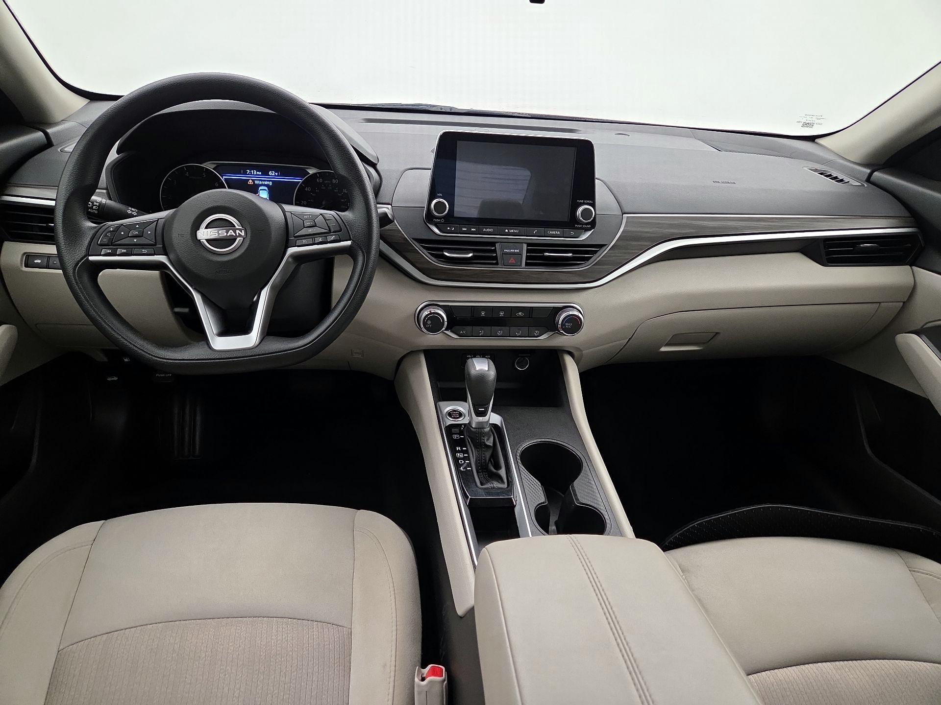 Thumbnail: 2025 Nissan Altima - 9