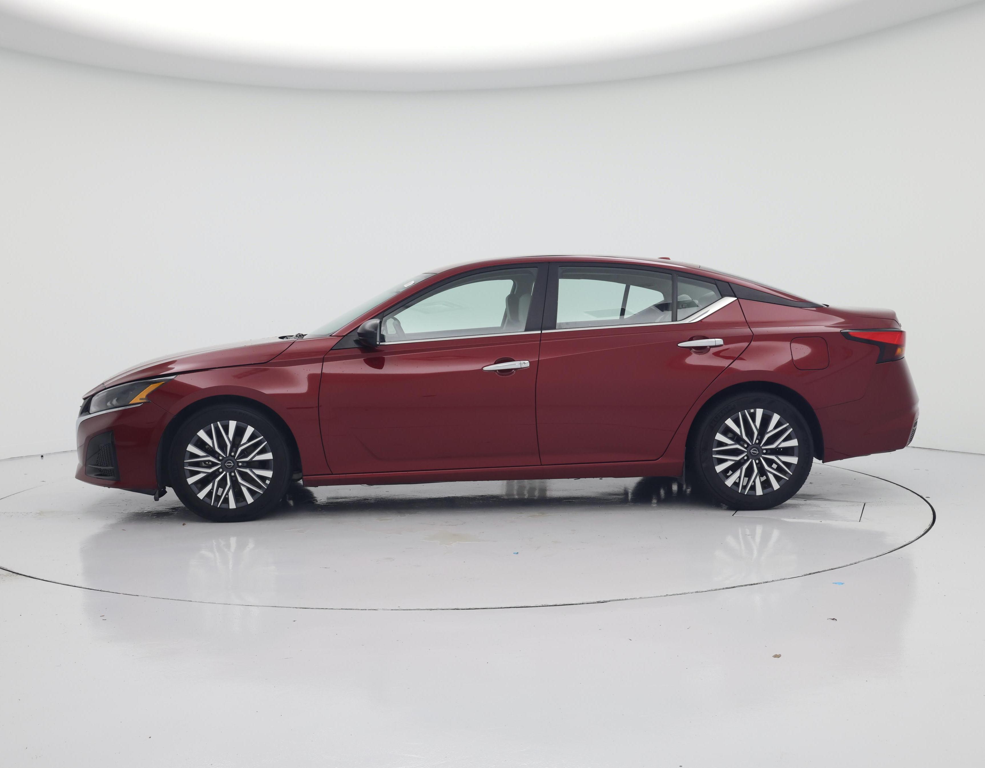 Thumbnail: 2025 Nissan Altima - 3