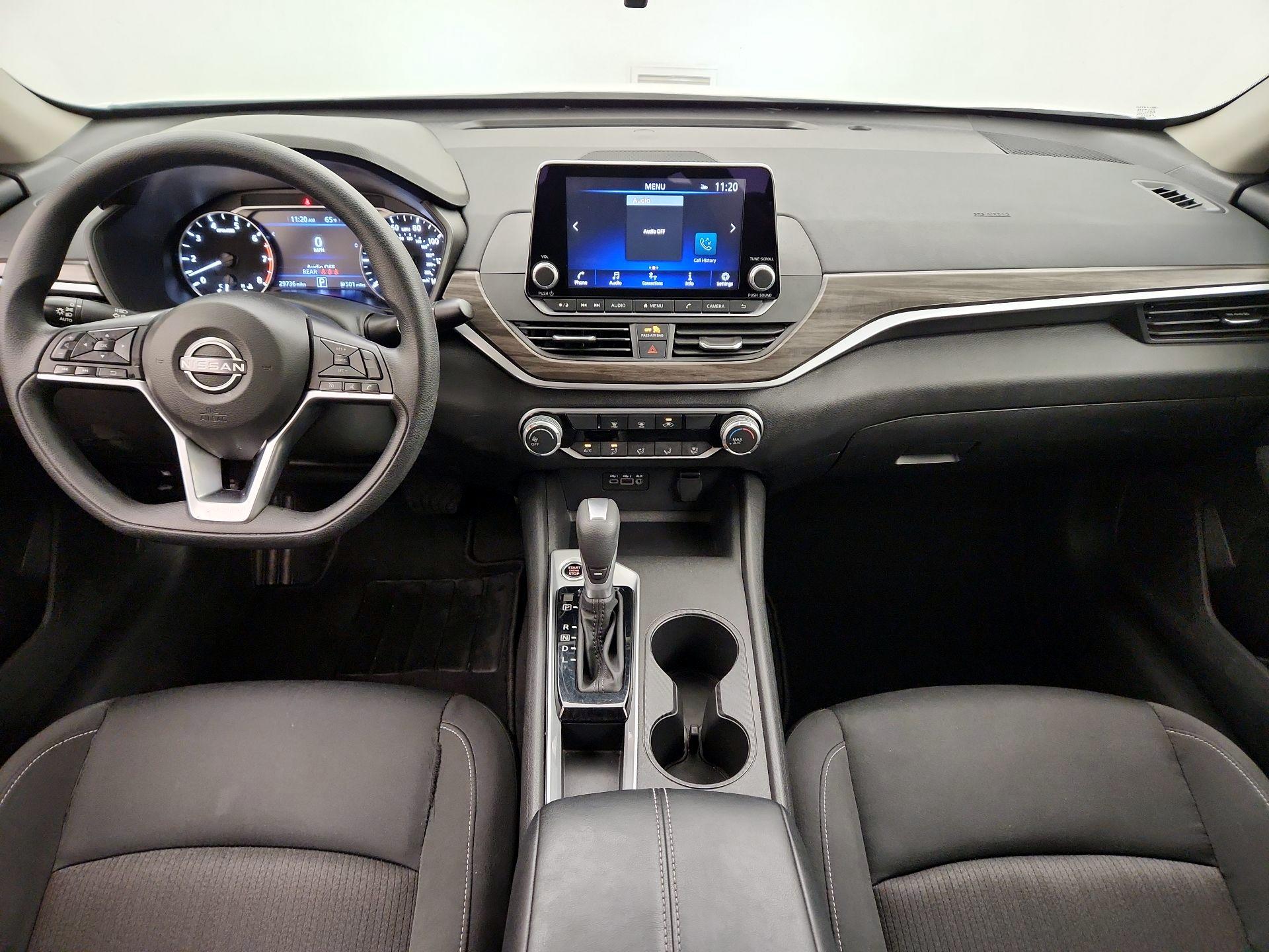 Thumbnail: 2025 Nissan Altima - 9