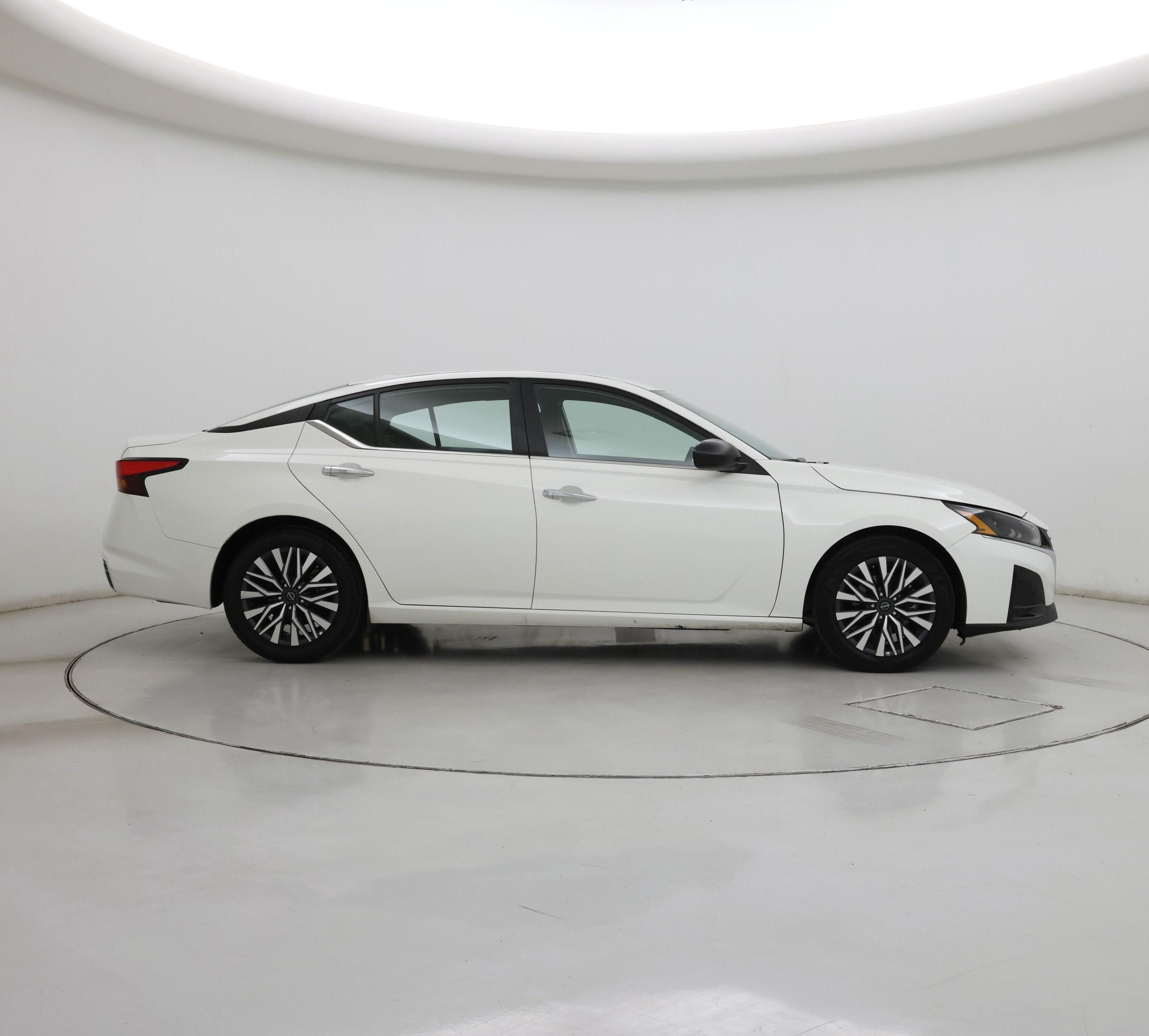 Thumbnail: 2025 Nissan Altima - 7