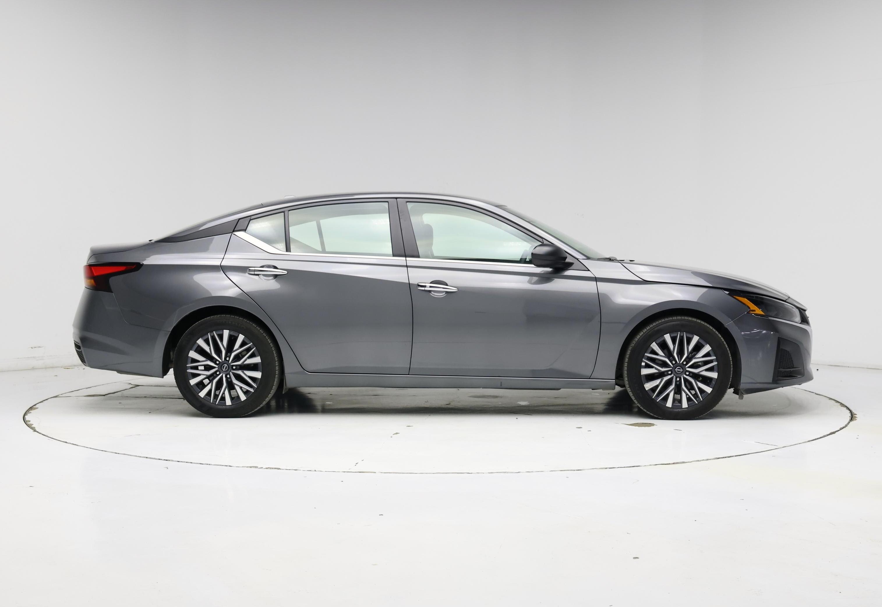 Thumbnail: 2025 Nissan Altima - 7