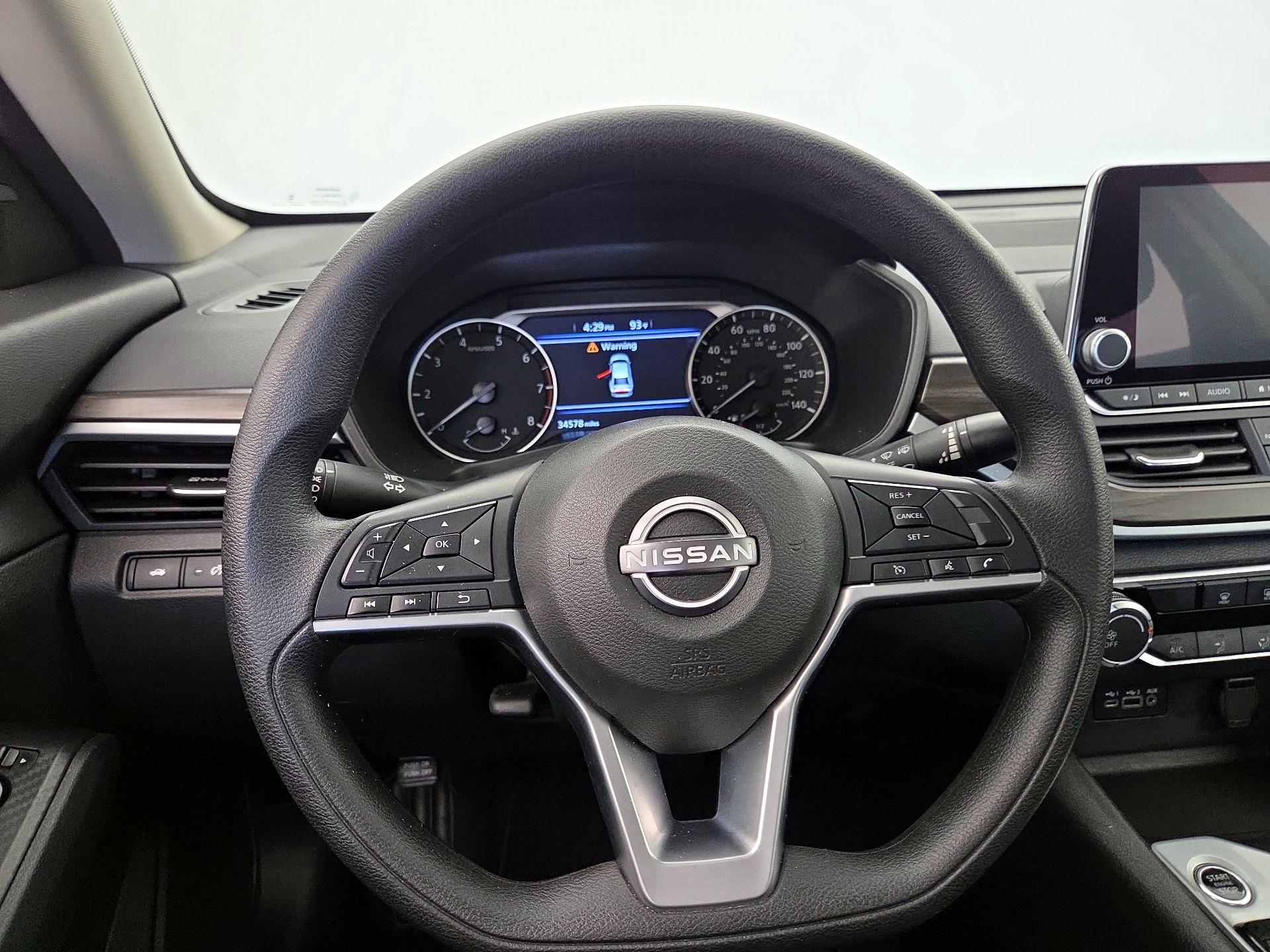 Thumbnail: 2025 Nissan Altima - 10