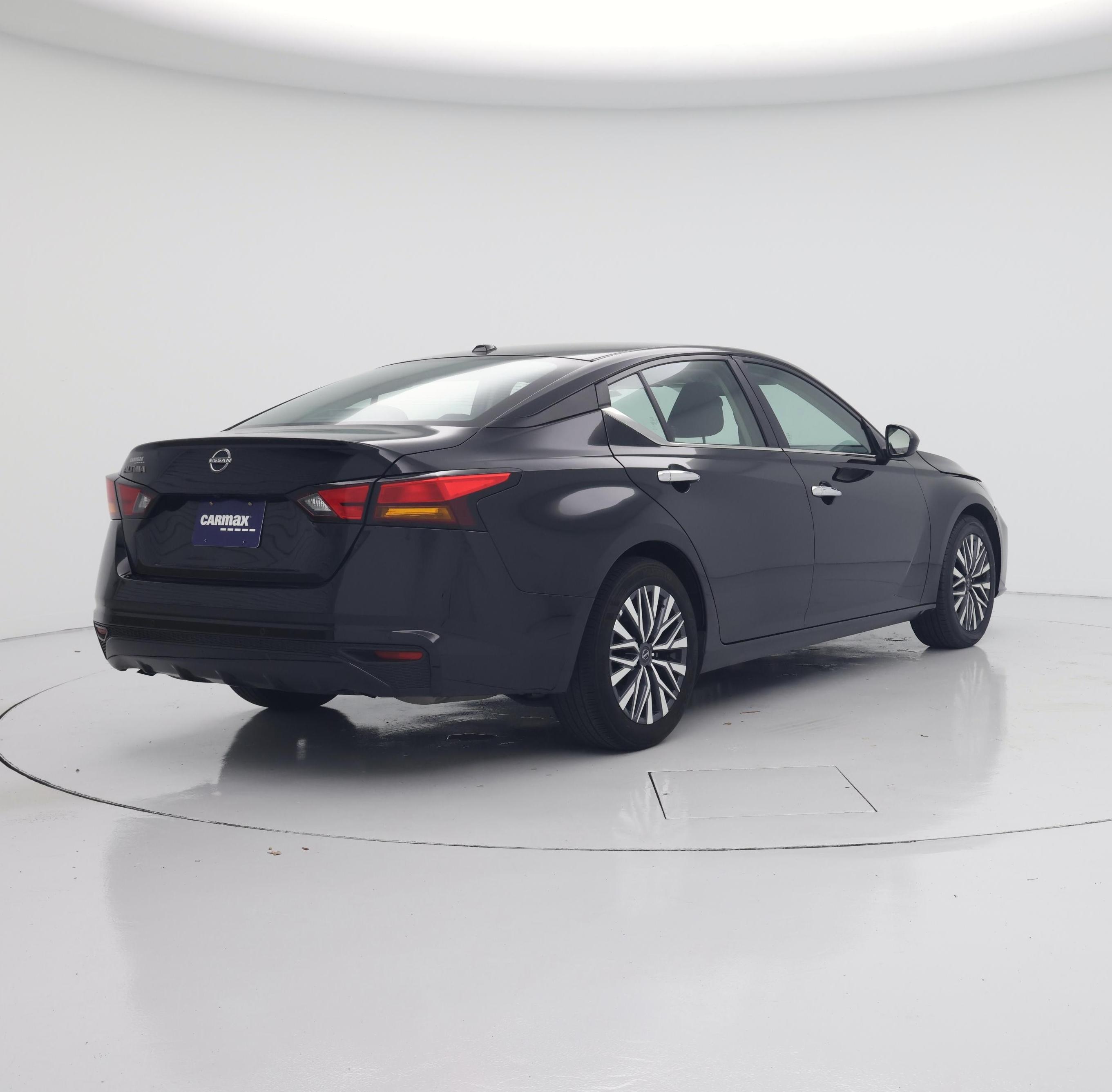 Thumbnail: 2025 Nissan Altima - 8