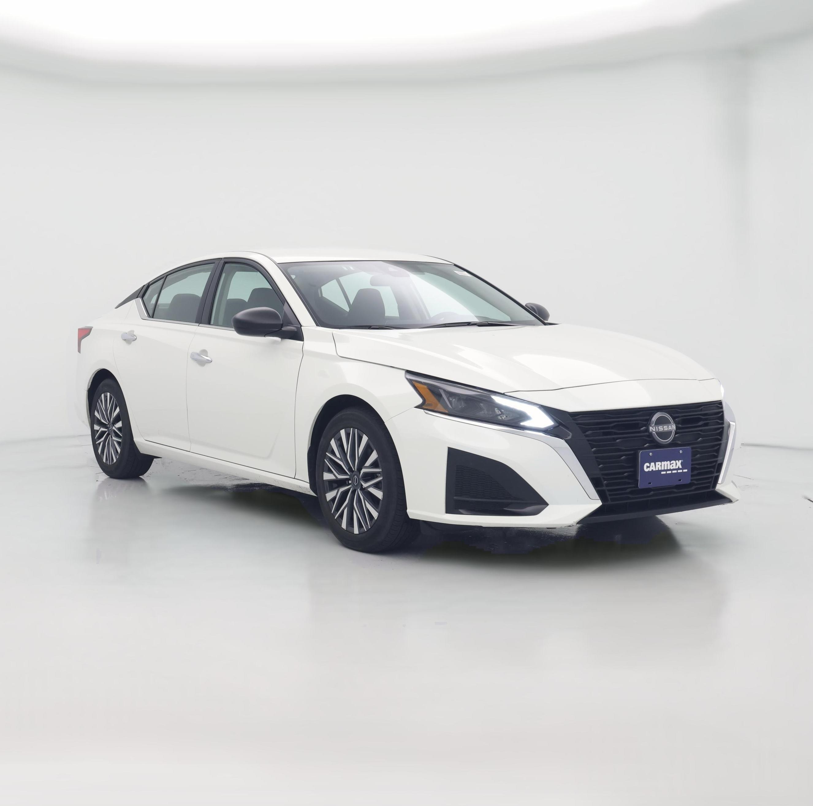 Thumbnail: 2025 Nissan Altima - 1