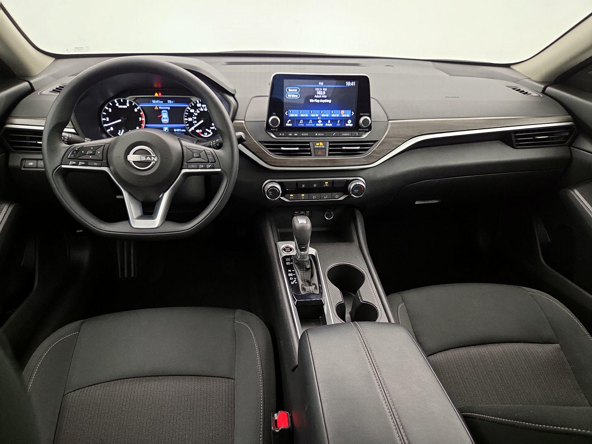 Thumbnail: 2025 Nissan Altima - 9