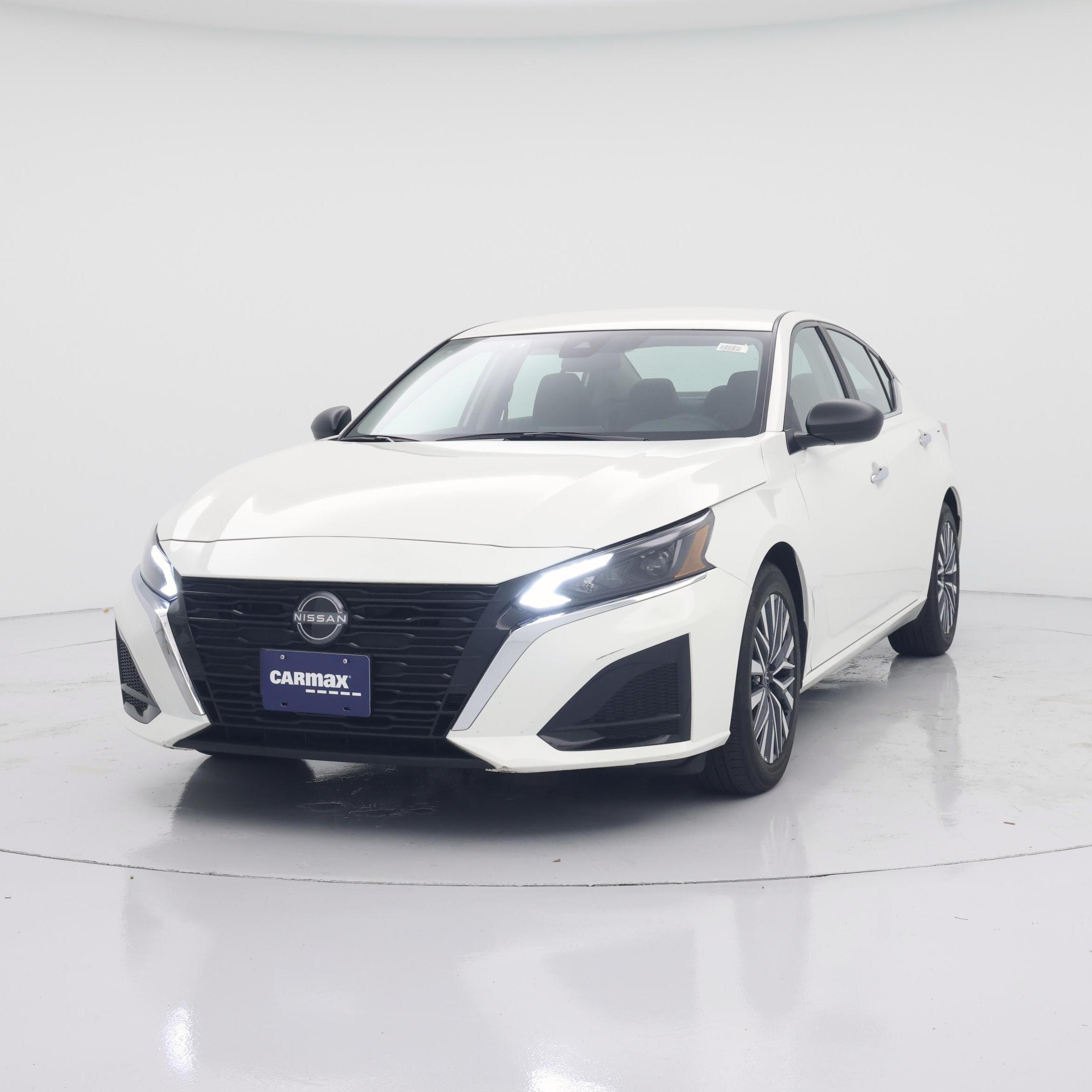 Thumbnail: 2025 Nissan Altima - 4
