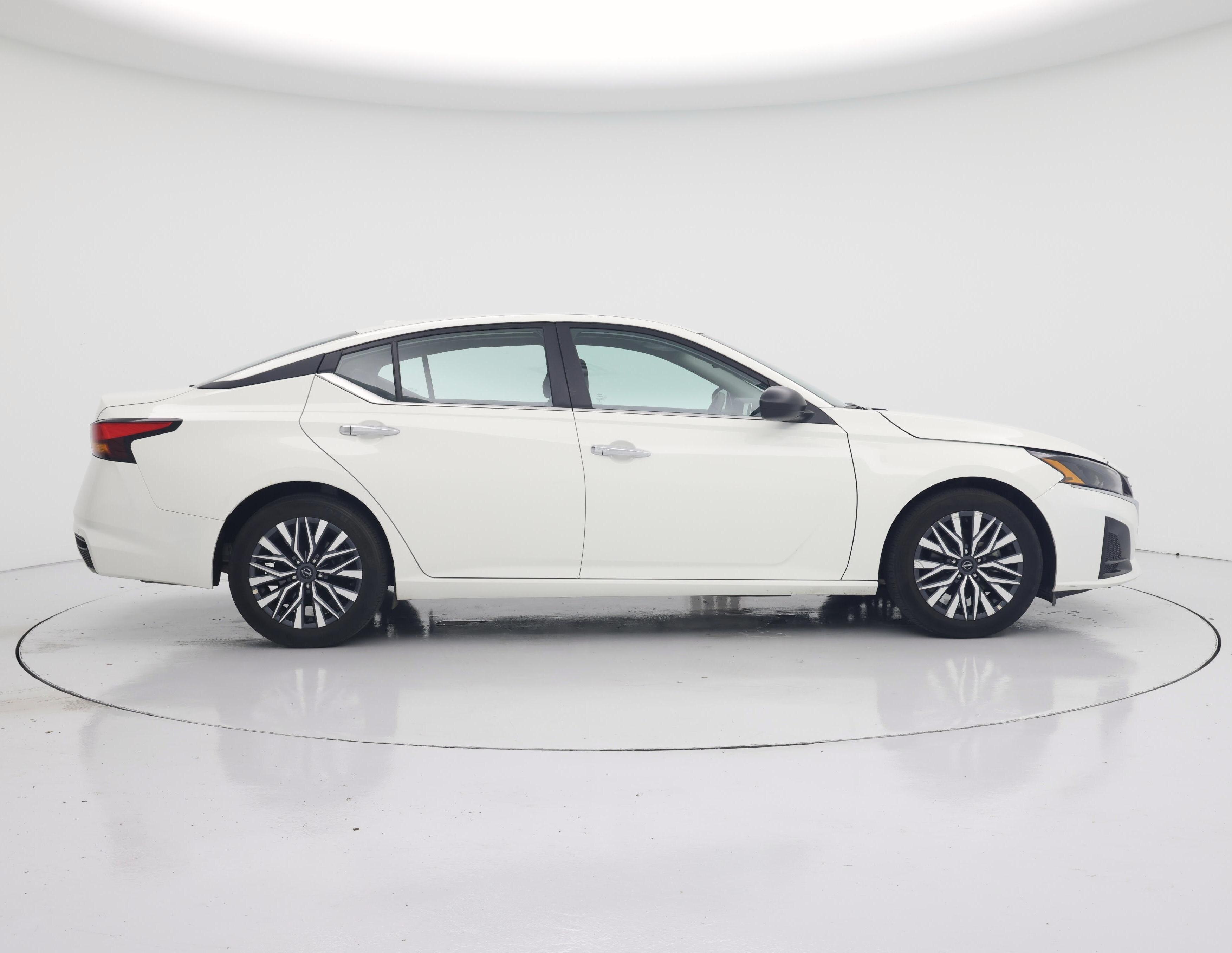 Thumbnail: 2025 Nissan Altima - 7