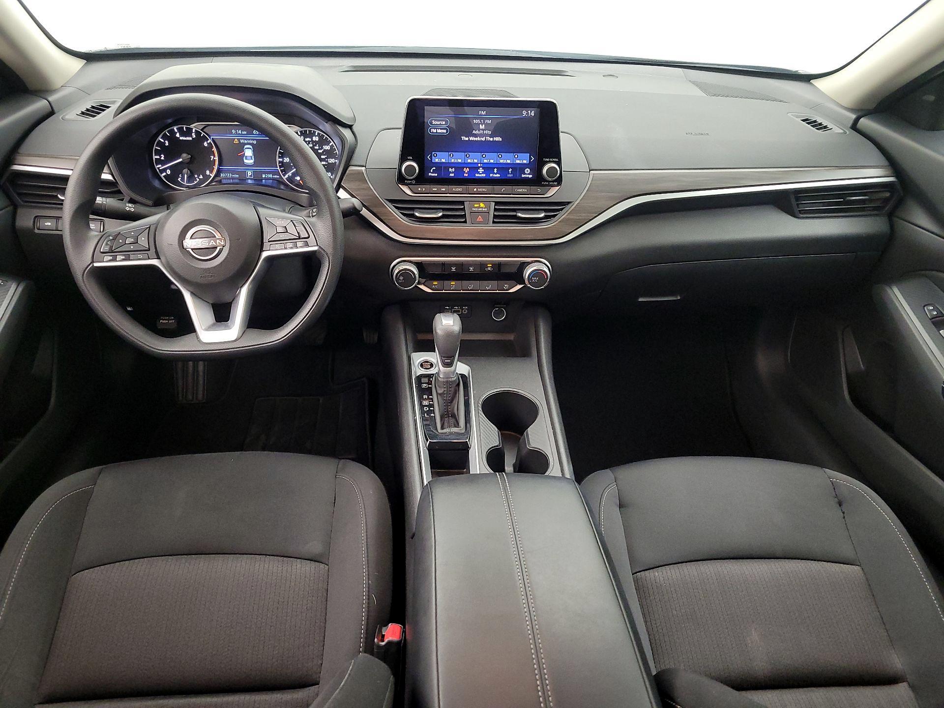 Thumbnail: 2025 Nissan Altima - 9