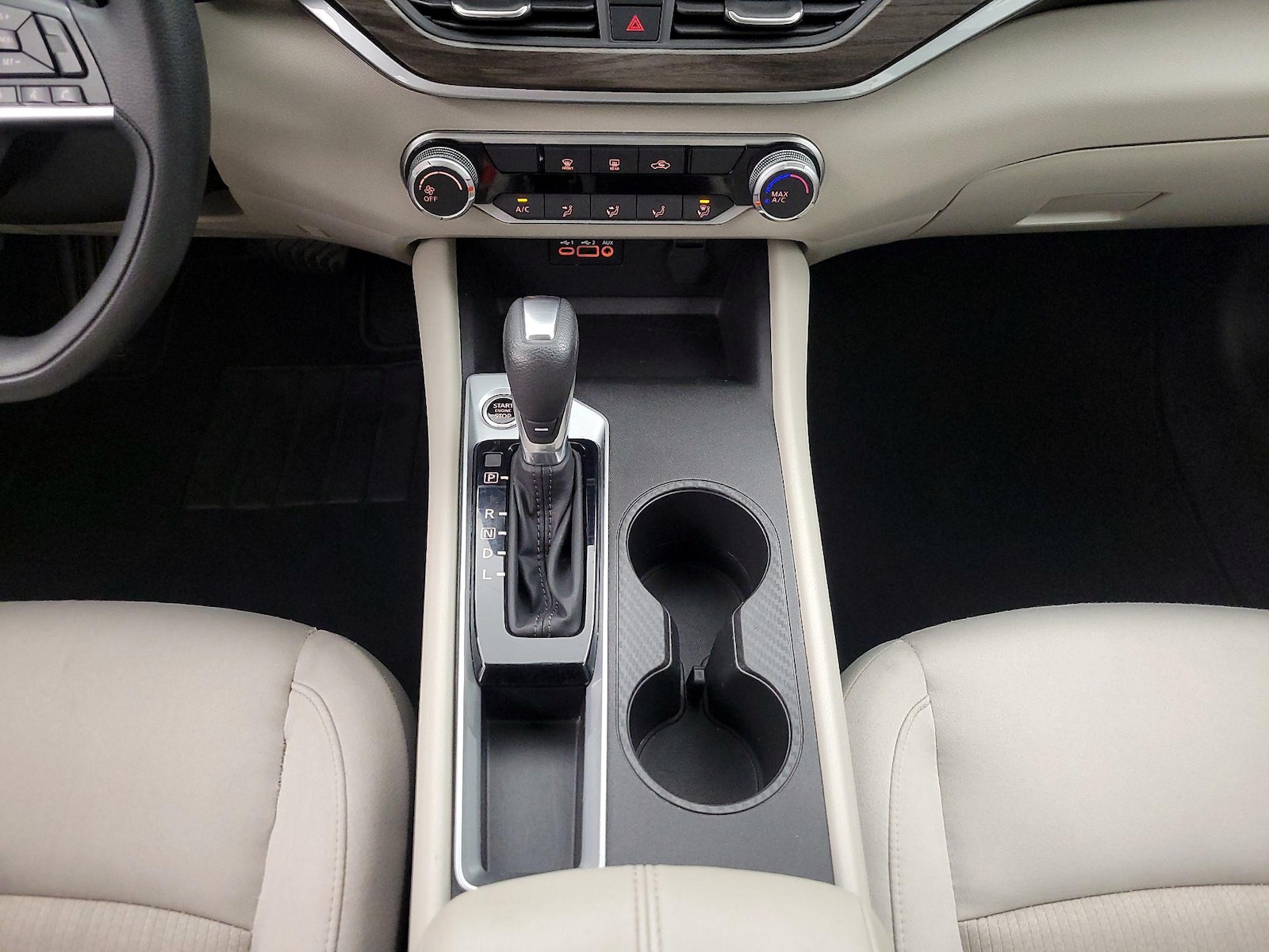 2025 Nissan Altima SV - Photo 18