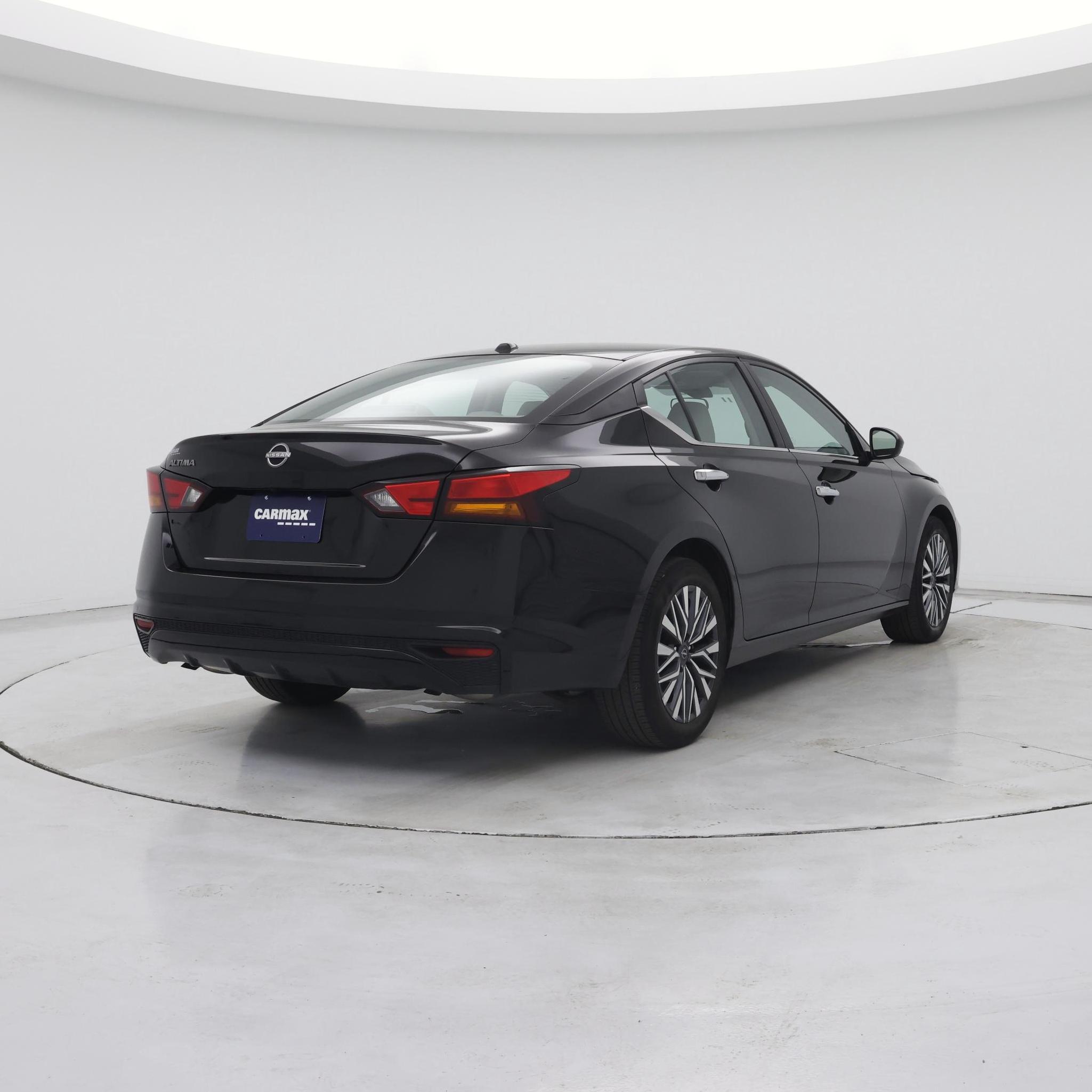 Thumbnail: 2025 Nissan Altima - 8