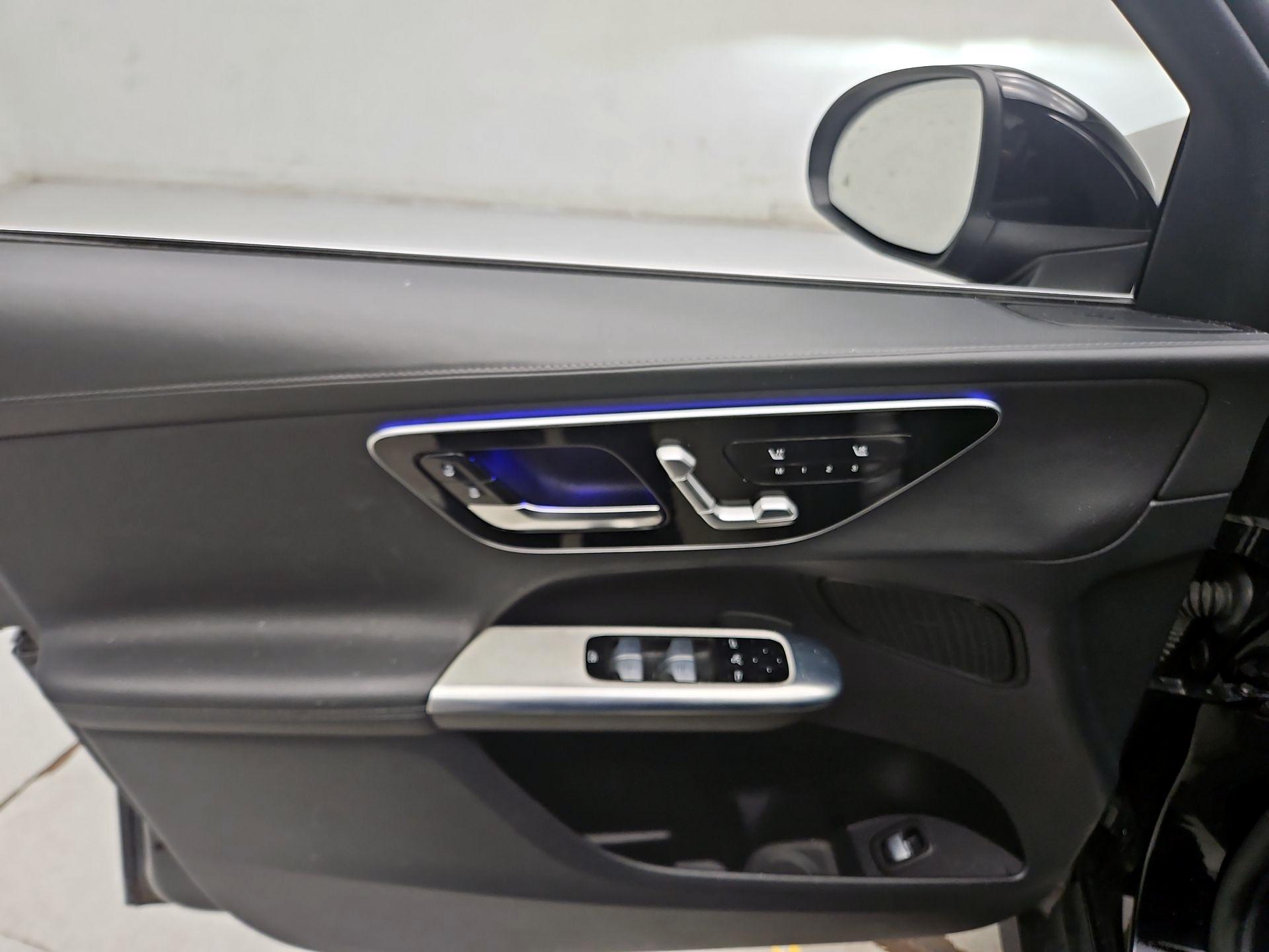 Thumbnail: 2024 Mercedes-Benz GLC - 12